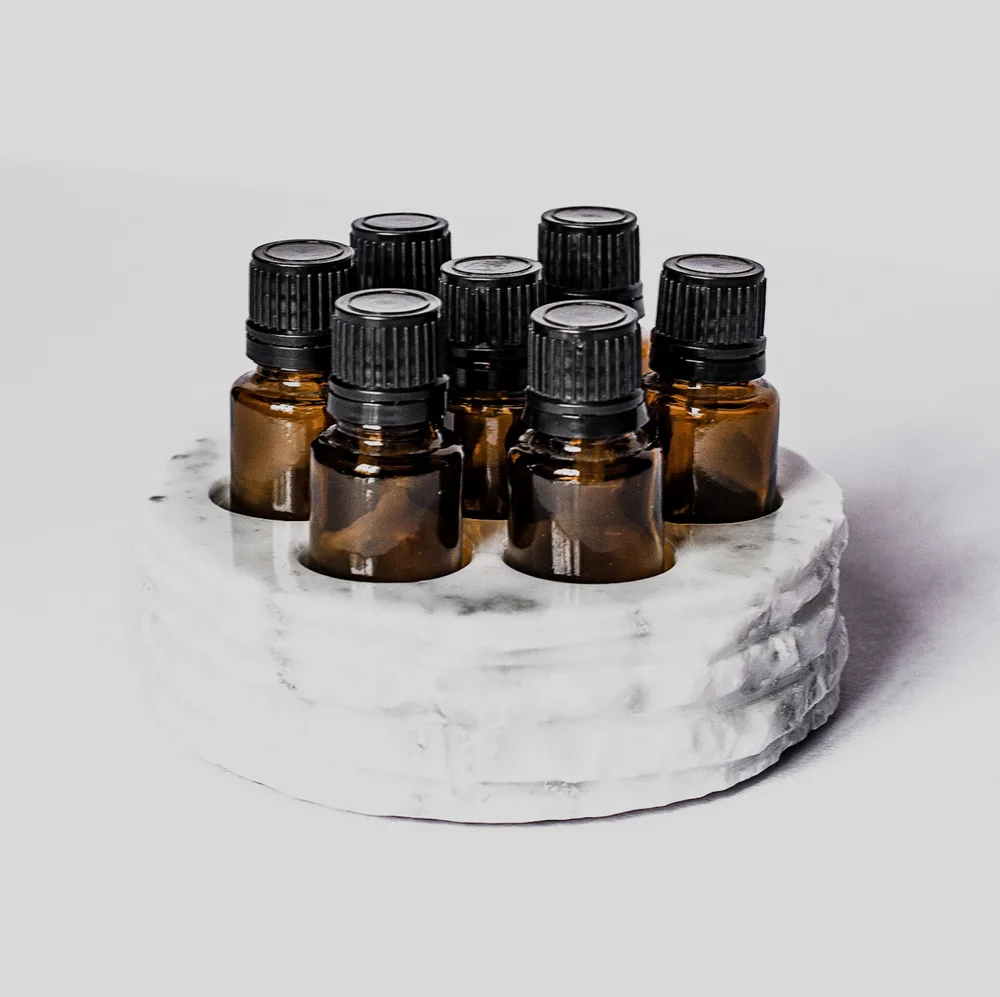 Shades Of Stone Porta Oli Essenziali Rotondo In Onice Intagliato A Mano - Grigio Marmo, 7 Fori Per Bottiglie 15ml - Espositore Decorativo - 4