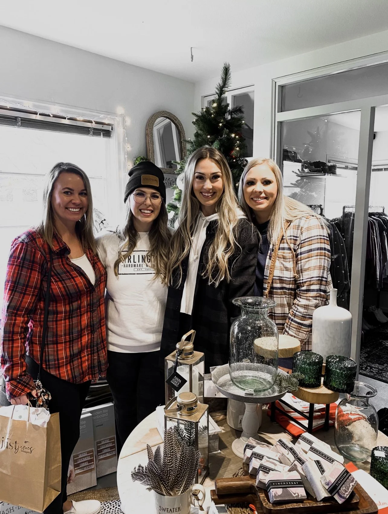 MACHIAS MEADOWS HOLIDAY MARKET! — ATHLEISURE COLLECTIVE