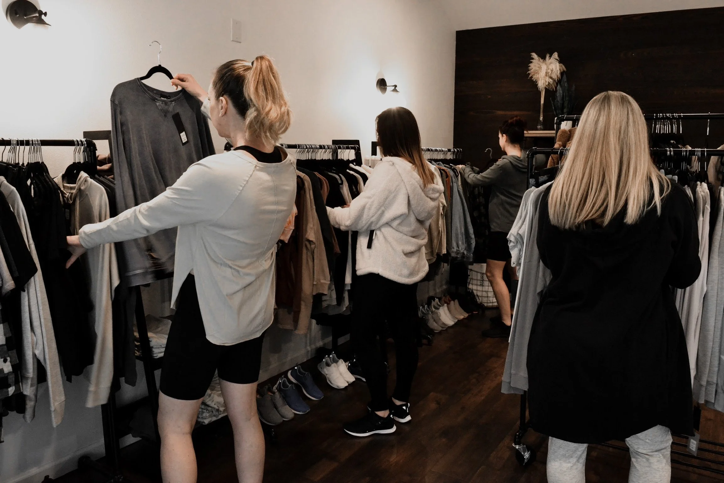 MACHIAS MEADOWS HOLIDAY MARKET! — ATHLEISURE COLLECTIVE