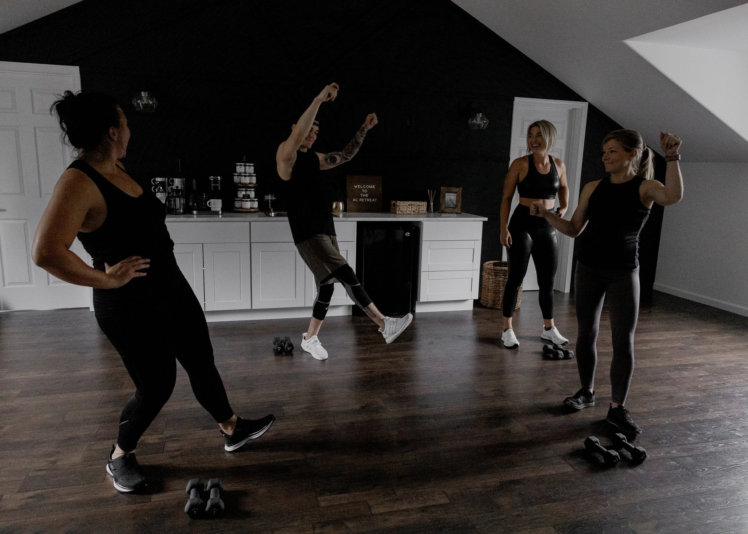 5 Ways to Mindfully Move... Even On a Busy Day! — ATHLEISURE COLLECTIVE