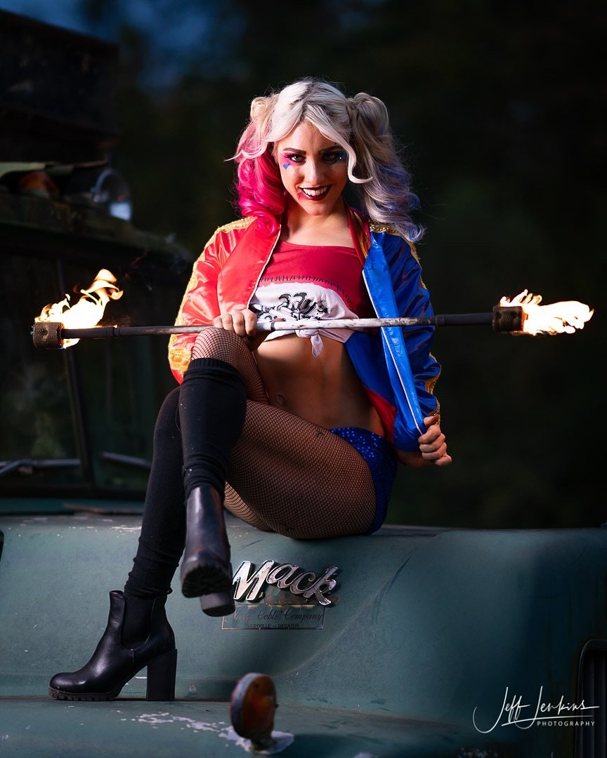 Happy Halloween!🖤
Still obsessed with these cosplay shots by @jeffjenkinsphotography channeling my inner Harley Quinn today!

I miss dressing up and doing fun Halloween shoots so much&hellip; maybe next year I&rsquo;ll make time for it 😉 Who should