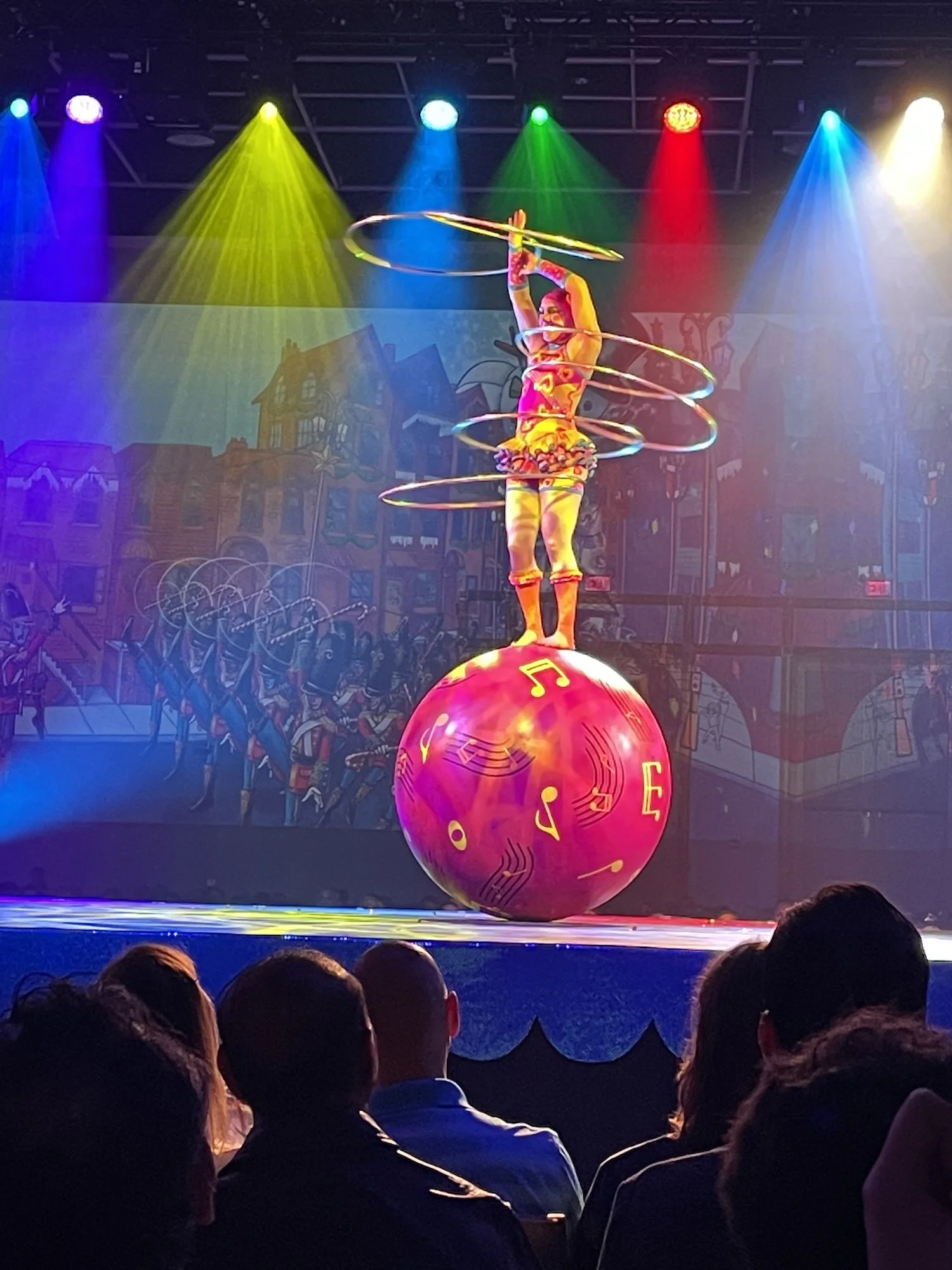 Pomp, Snow & Cirqueumstance:
Featured circus performer in the holiday production presented in Miami, Florida.