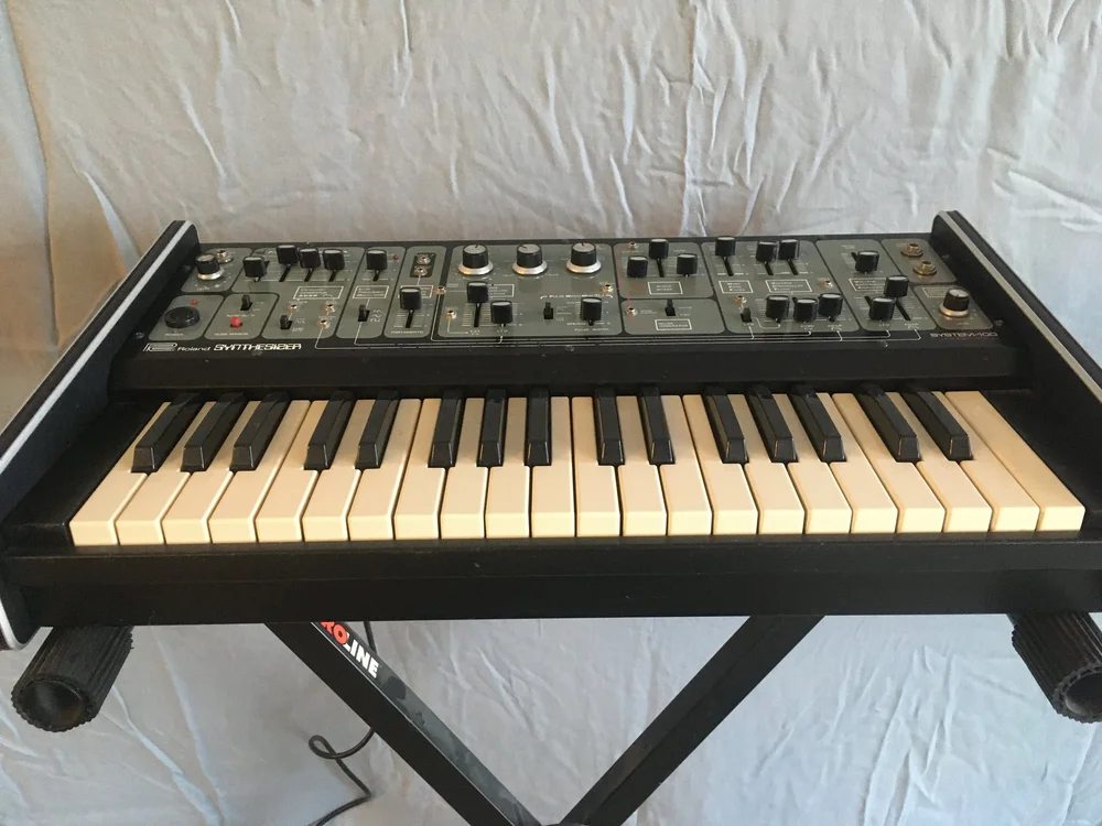 q*a様 貴重Roland Synthesizer system100 mode Roland System 100 | Vintage Synth Explorer