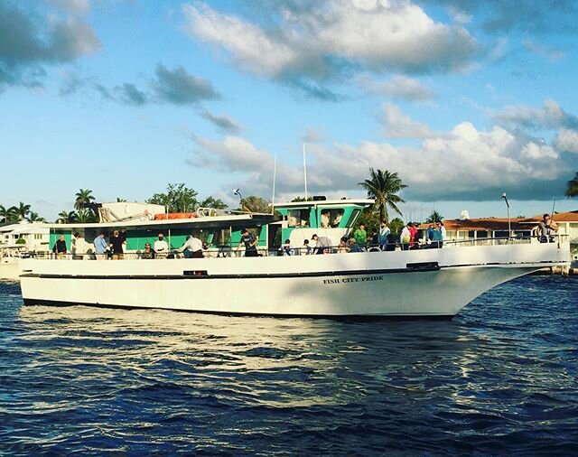 Good beautiful morning, @fishcitypride fam! Catch &lsquo;em up! 🎣🔆 #fishcitypride #driftlife #driftfishing #pompanobeach #lighthousepoint #hillsboroinlet #sardinesquad #noacjustfish #mastersofthedrift #proudtobetheking