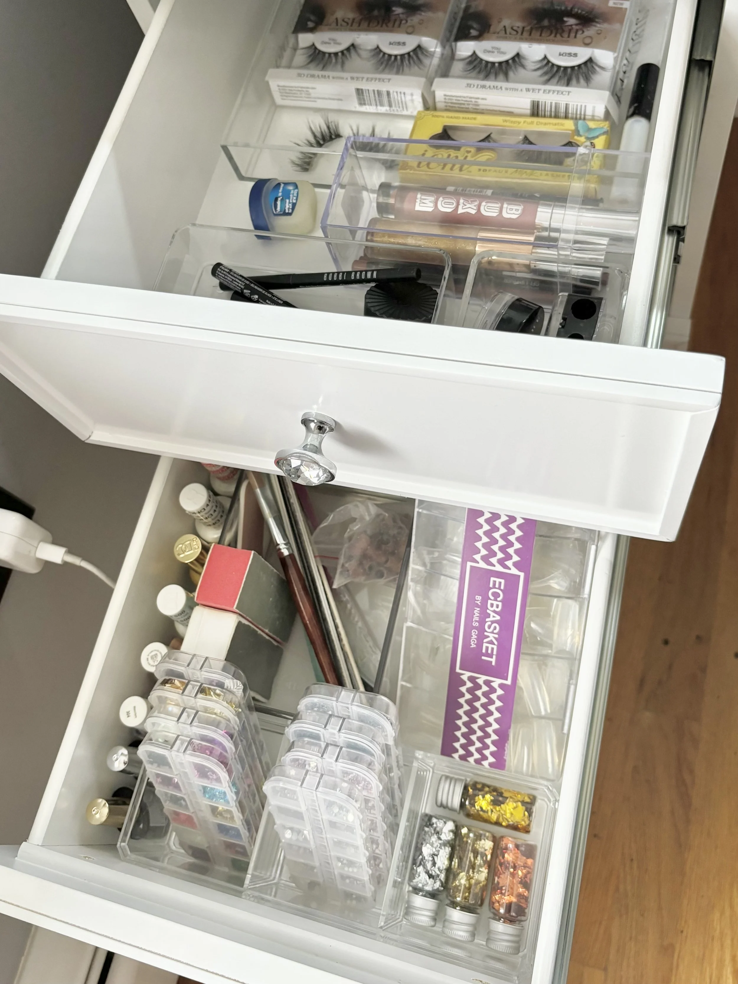 Giovanna's Vanity 2.jpg