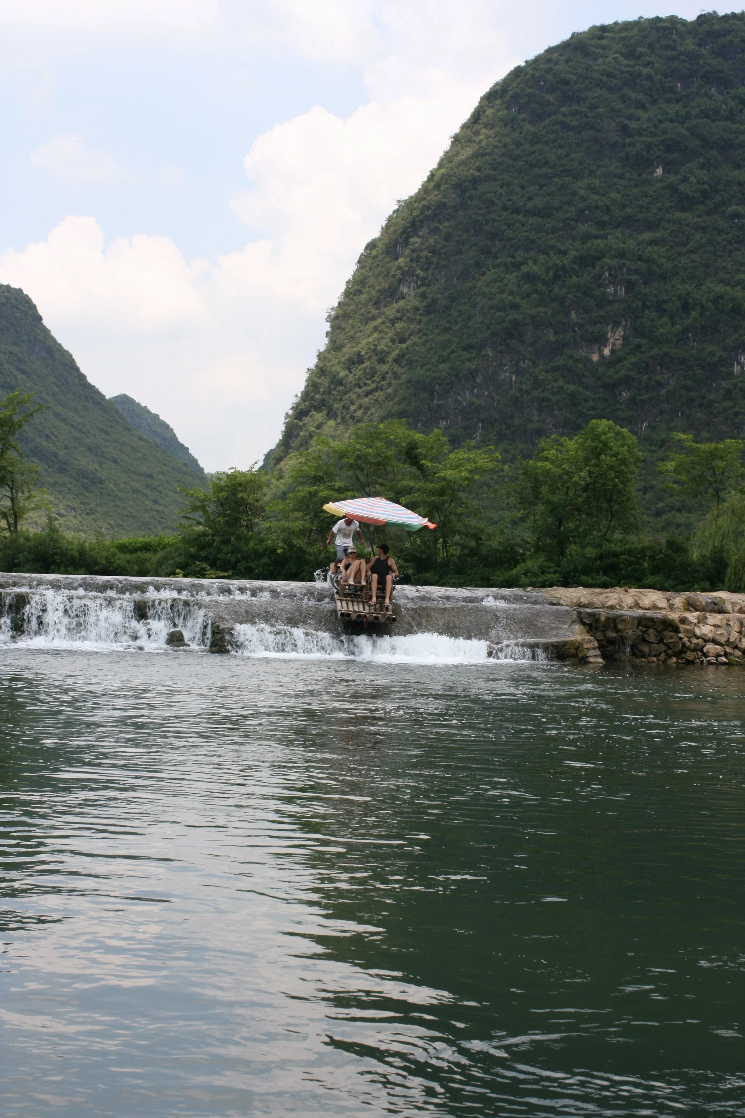 I Have No Reason to Jump: Slow Rafting Down the Yulong