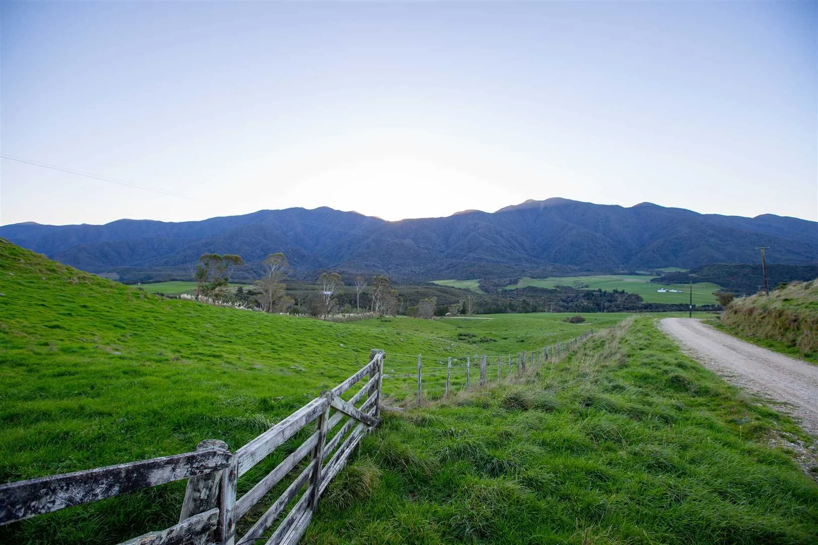 586-NN23752-Tasman-District.jpg