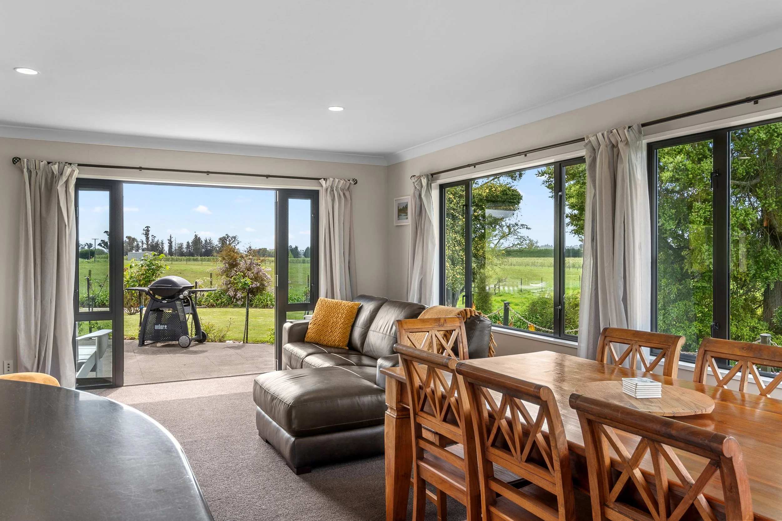 043_Open2view_ID598835-71_Waiwhero_Road.jpg