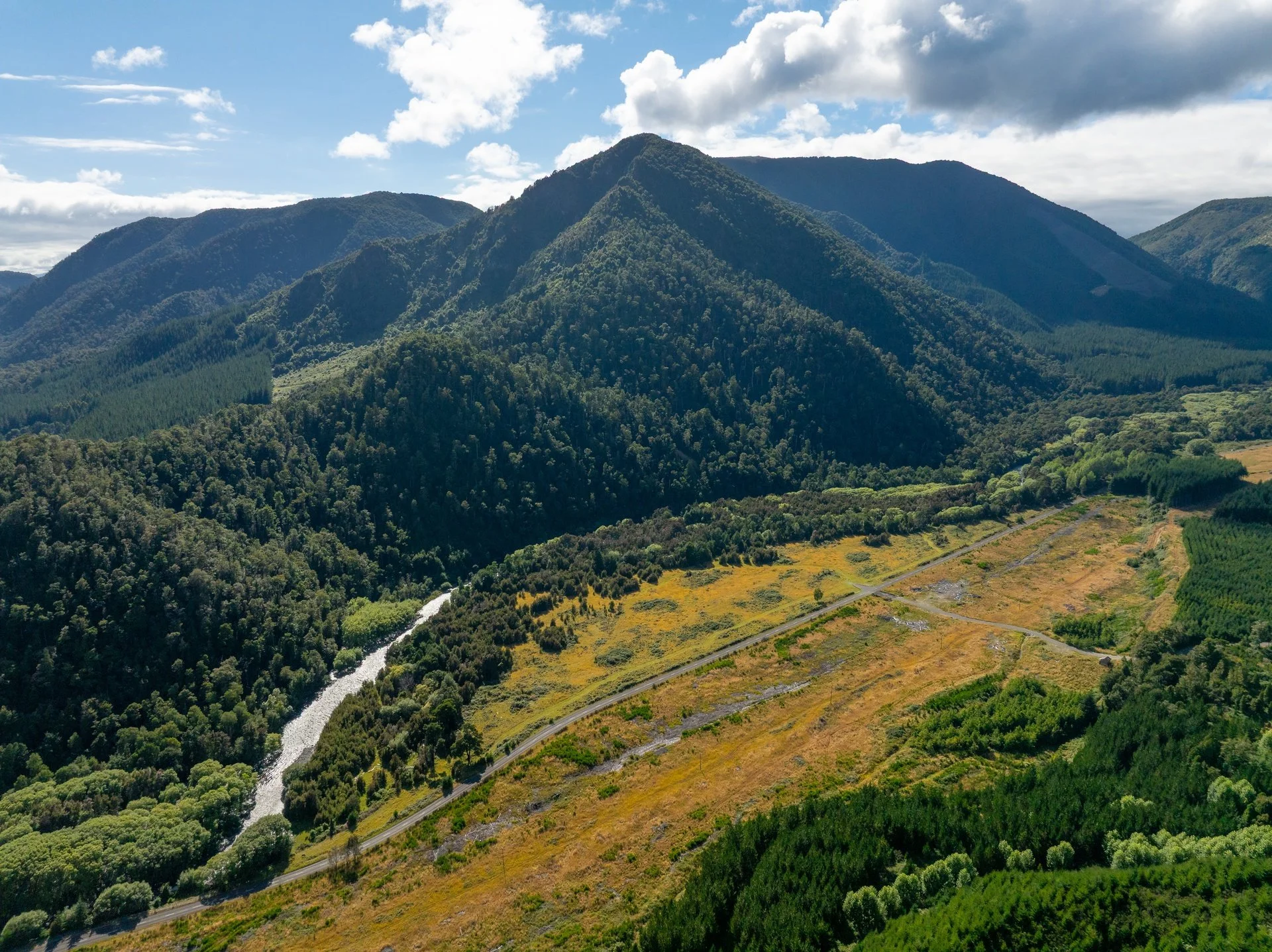 Gowan River (9 of 34)_1920px.jpg