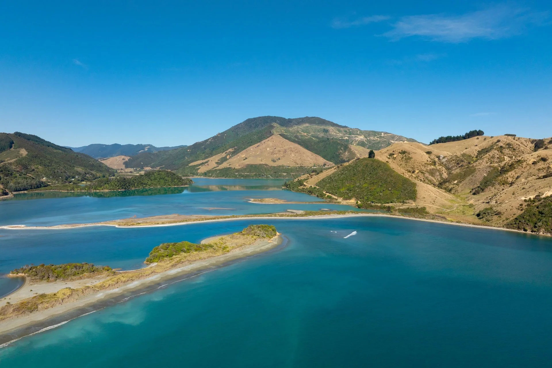 177C Cabel Bay Rd (1 of 85)_1920px.jpg