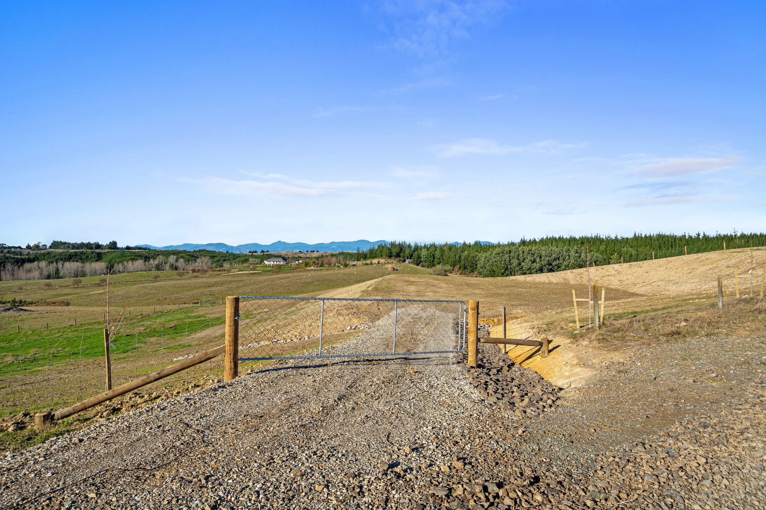 029_Open2view_ID608902-232_Tasman_View_Road.jpg