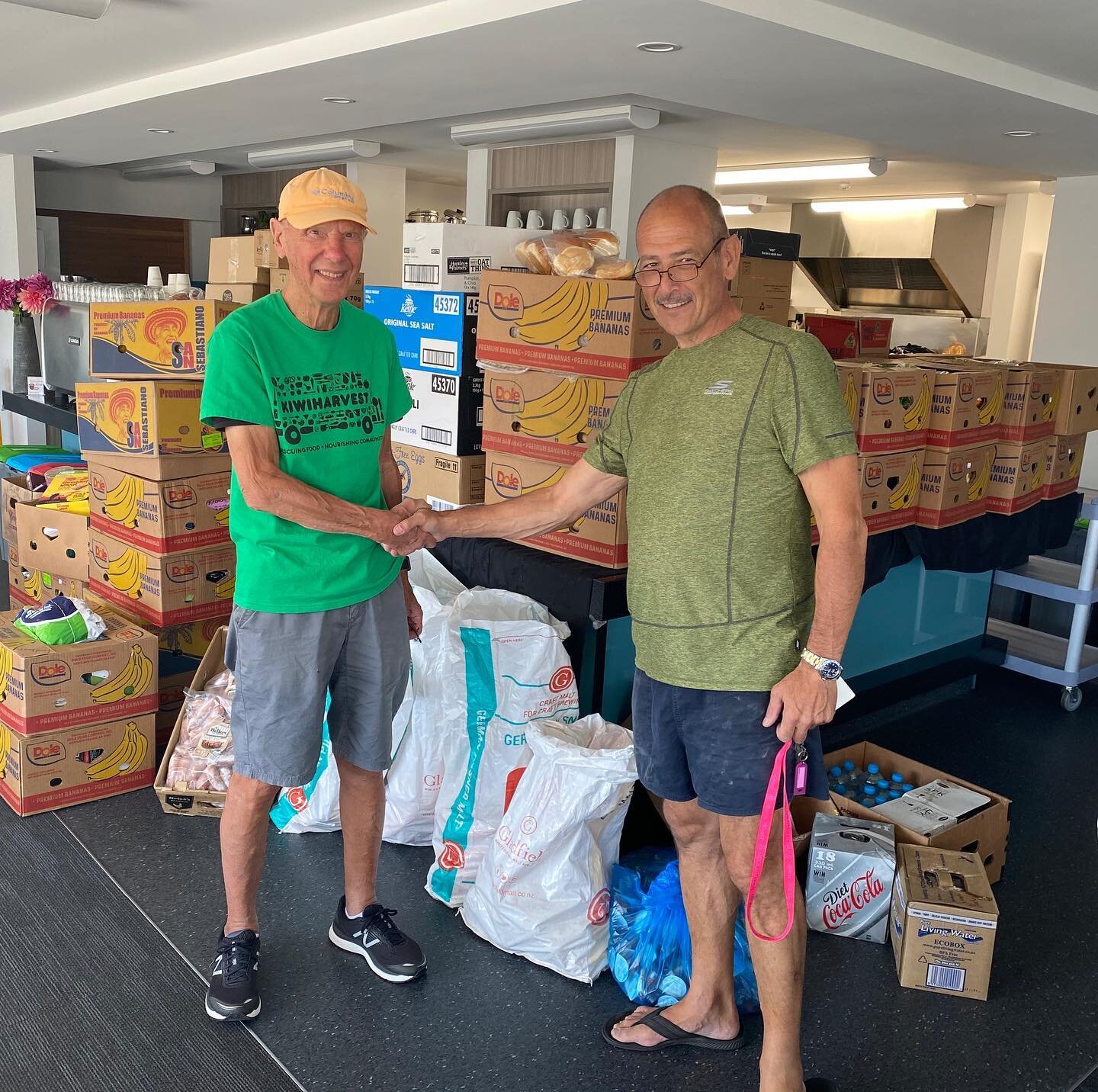 Rotary Takapuna North is a key part of the operation of KiwiHarvest on the North Shore. Last Friday Boyd Squires and Murray Pearson did the run to Orewa and collected over 400kg of usable food from several suppliers including PAK&rsquo;nSAVE Albany a