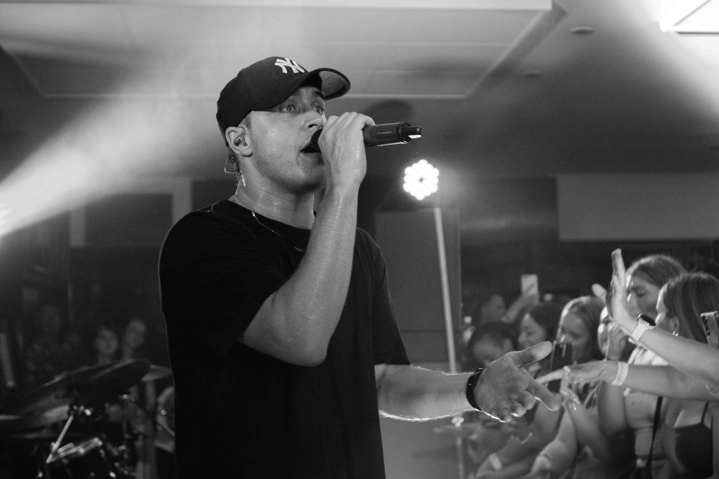 Illy - The Long Way Round Tour