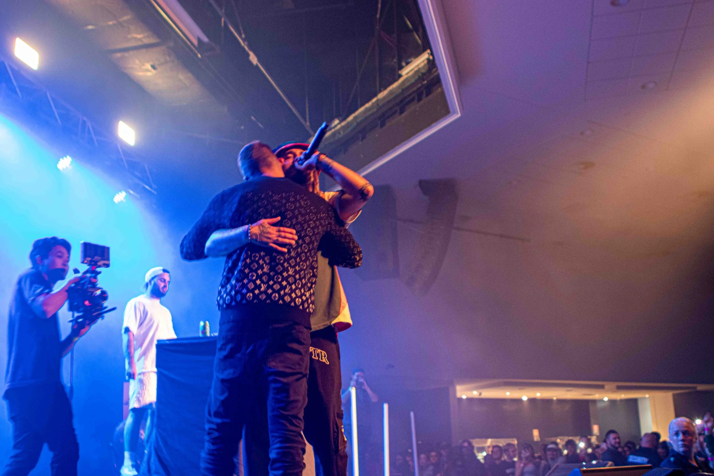 Chillinit - 420 Oz Crawl Regional Tour