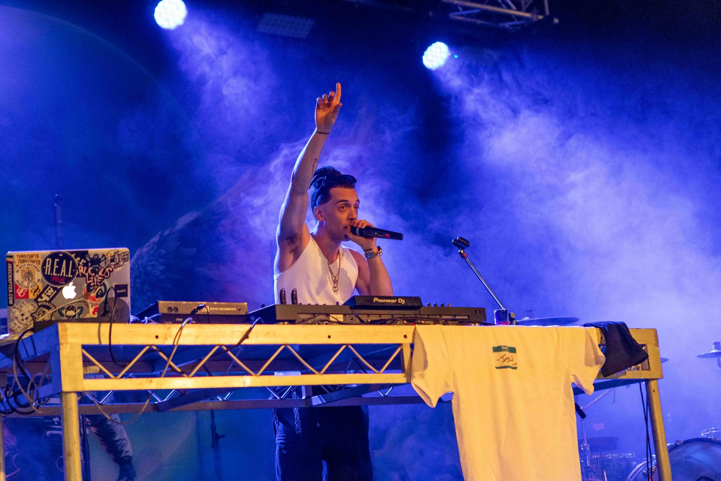 Bliss n Eso Party On The Moon 060625 SM-8101.jpg