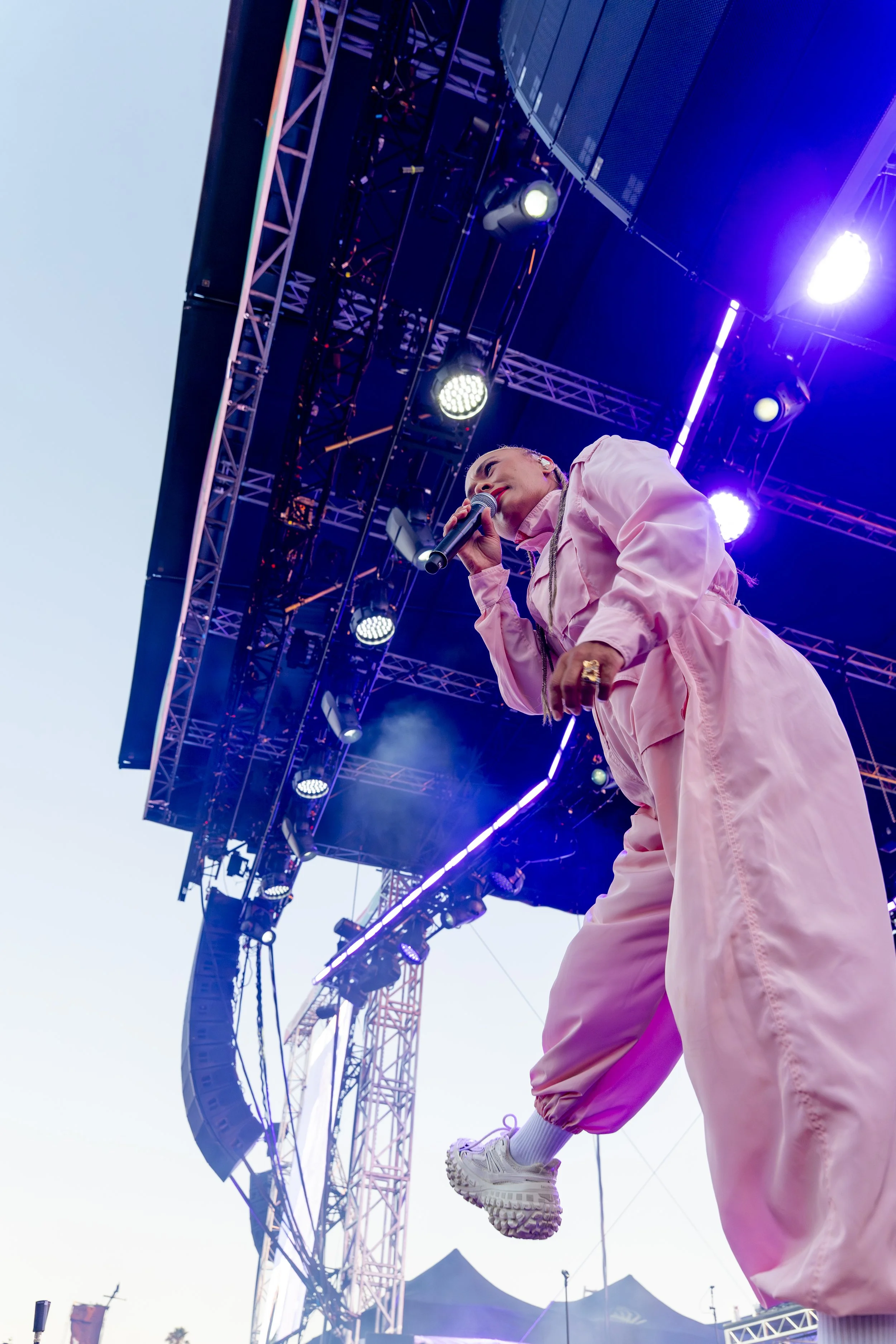 Sneaky Sound System-05.jpg