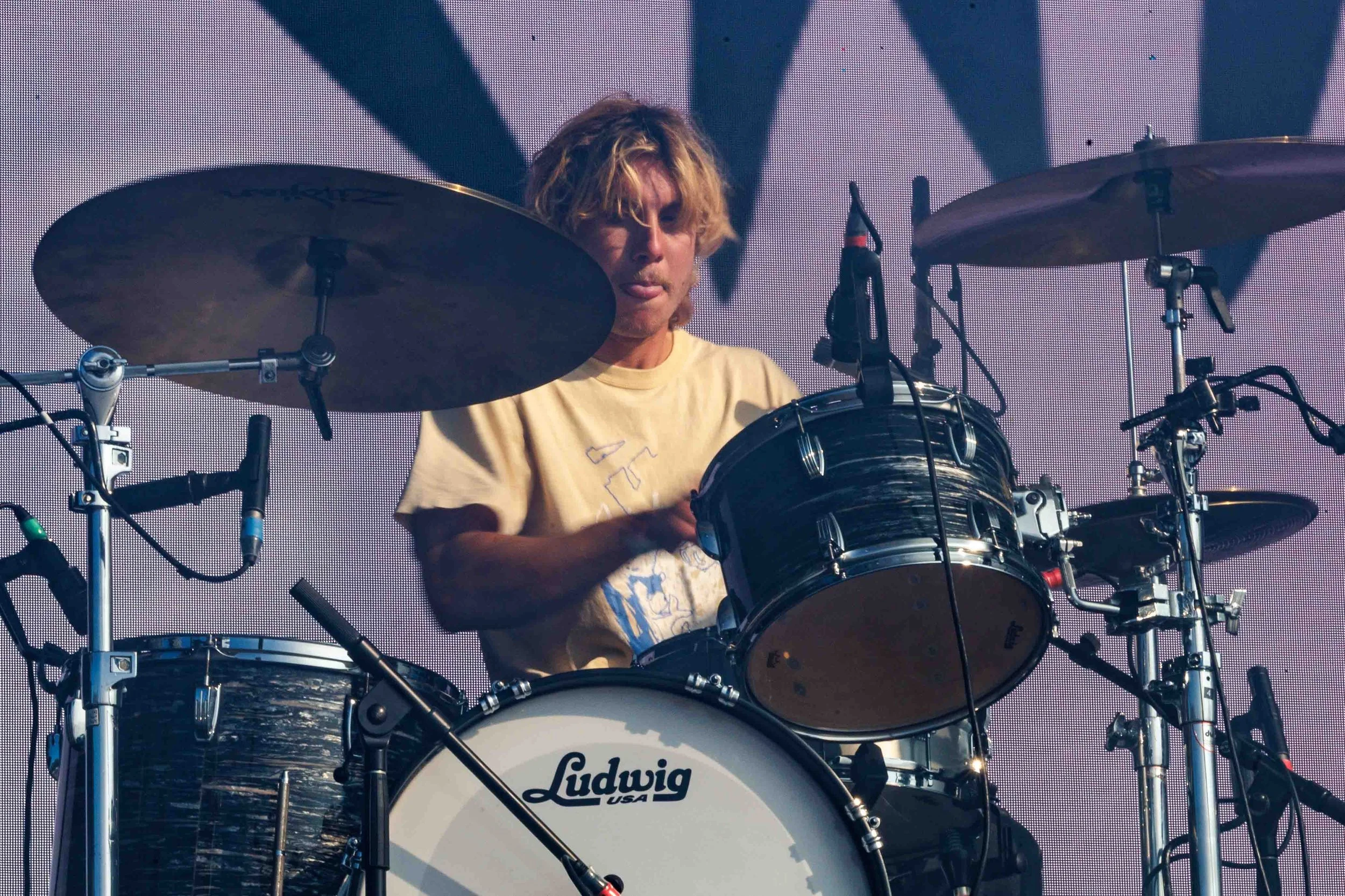 TheChats_Groovinthemoo_090526_MFA_D-2.jpg