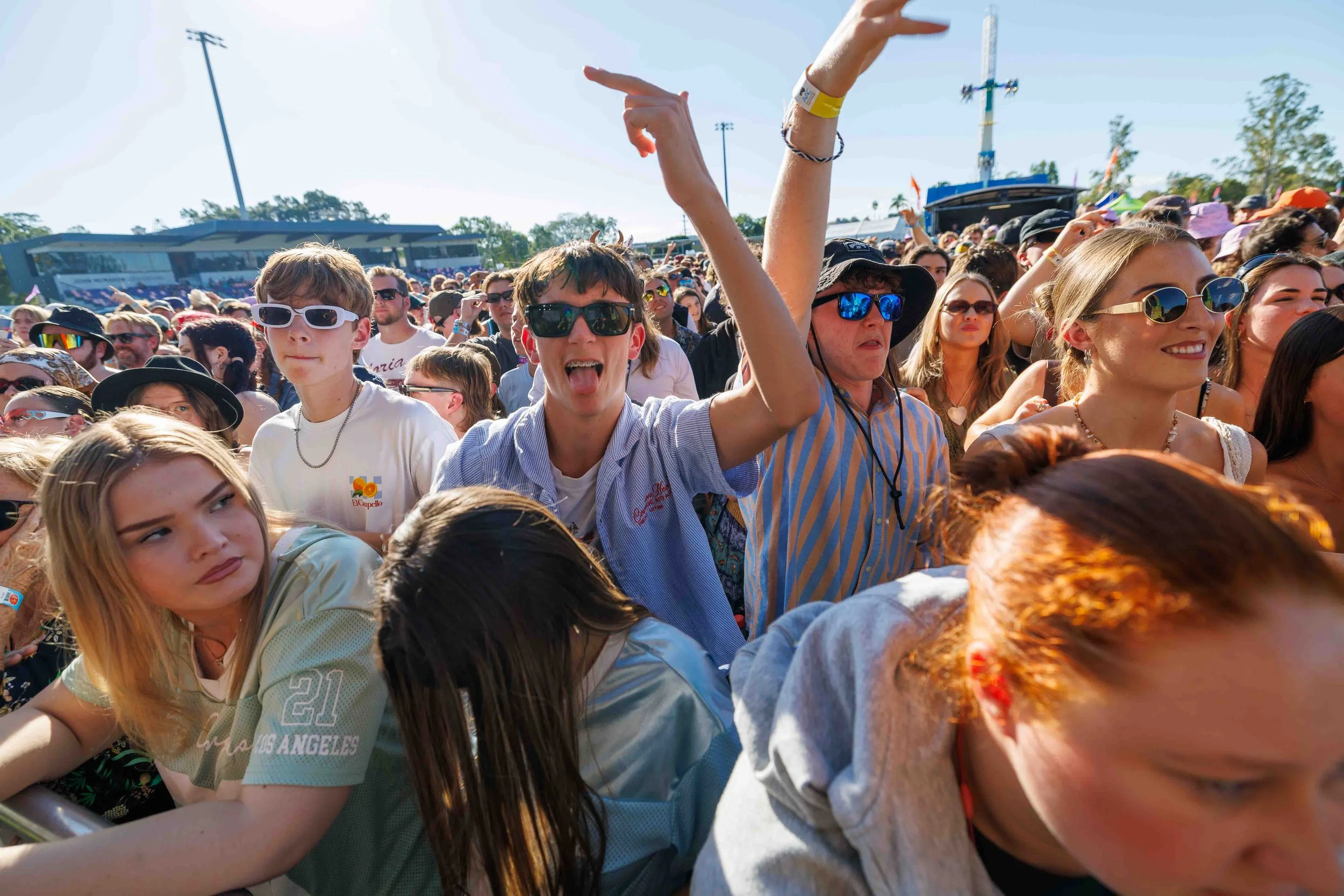 Crowd_Groovinthemoo_090526_MFA_D-12.jpg