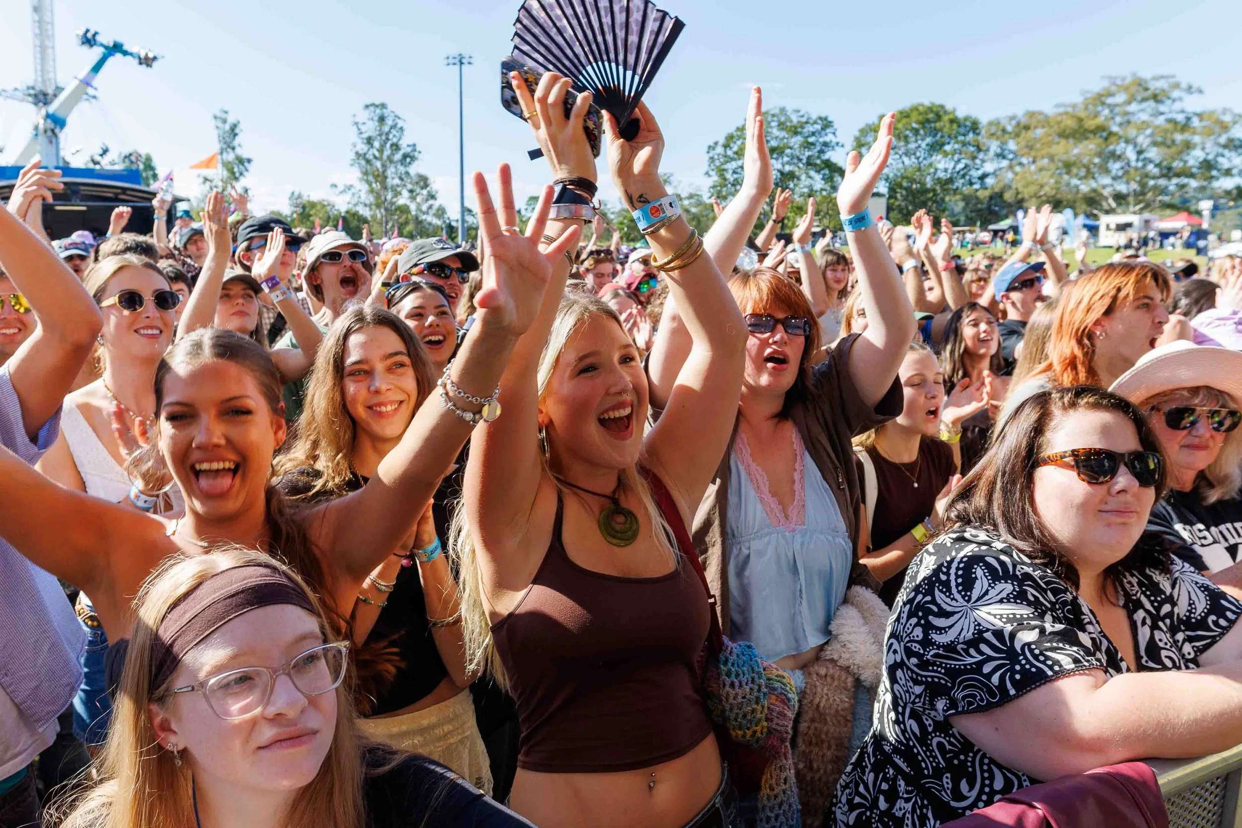 Crowd_Groovinthemoo_090526_MFA_D-7.jpg