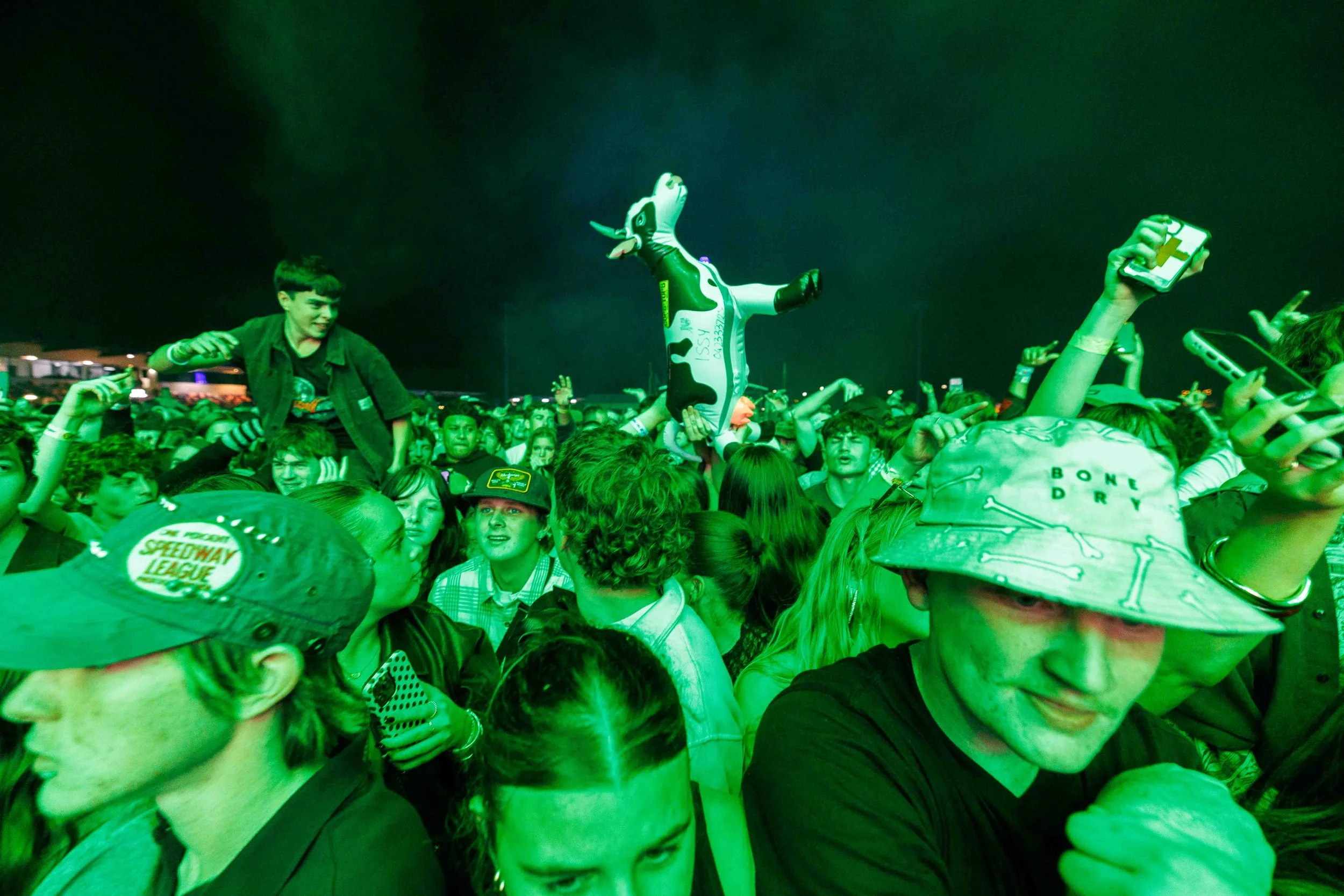 Crowd_Groovinthemoo_090526_MFA_D-6.jpg