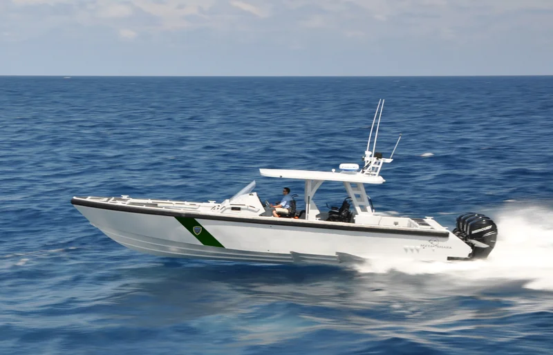 6.-40-Fearless-Metal-Shark-LE-Boat-1.jpg