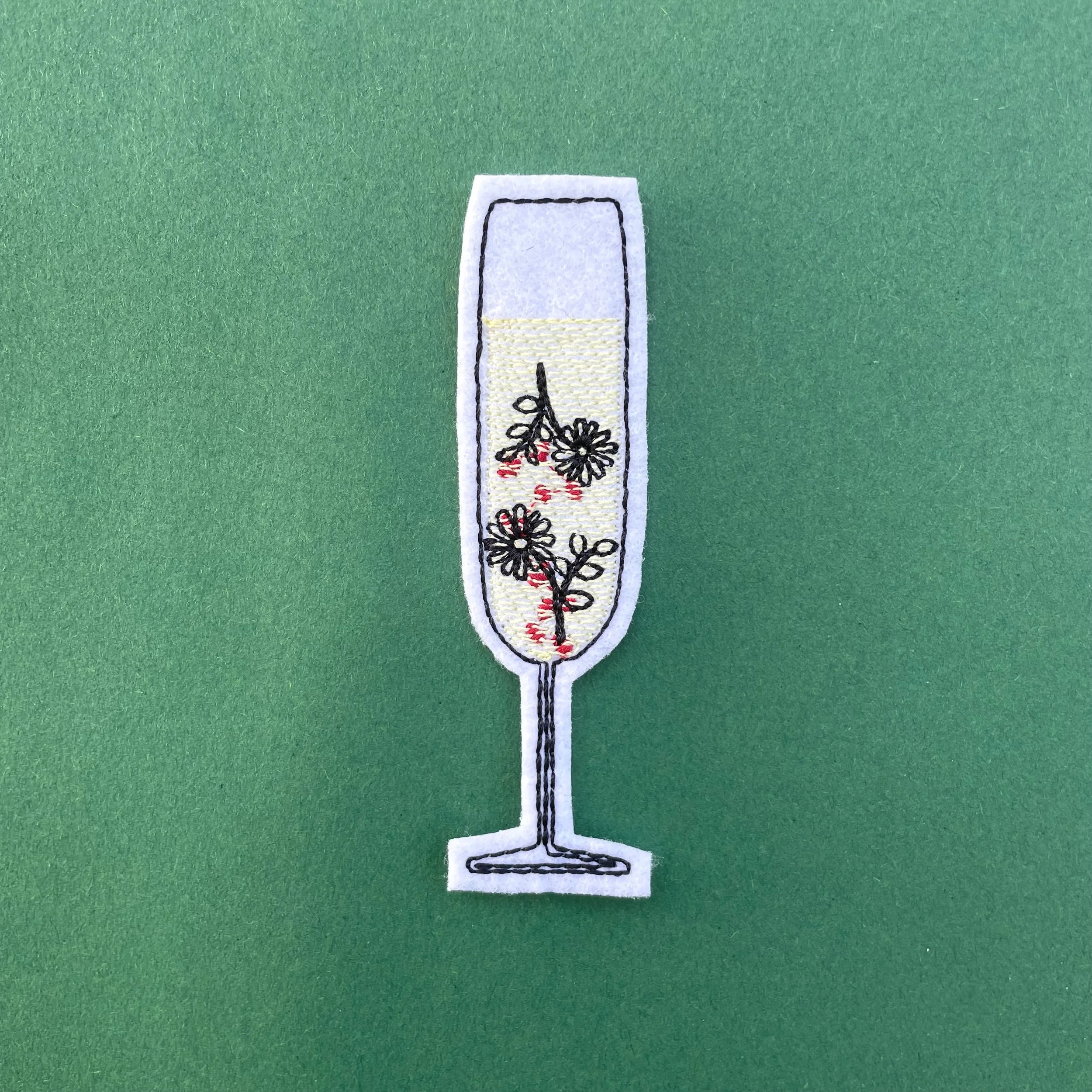 Cheers! Pröse mit Beeri ✨