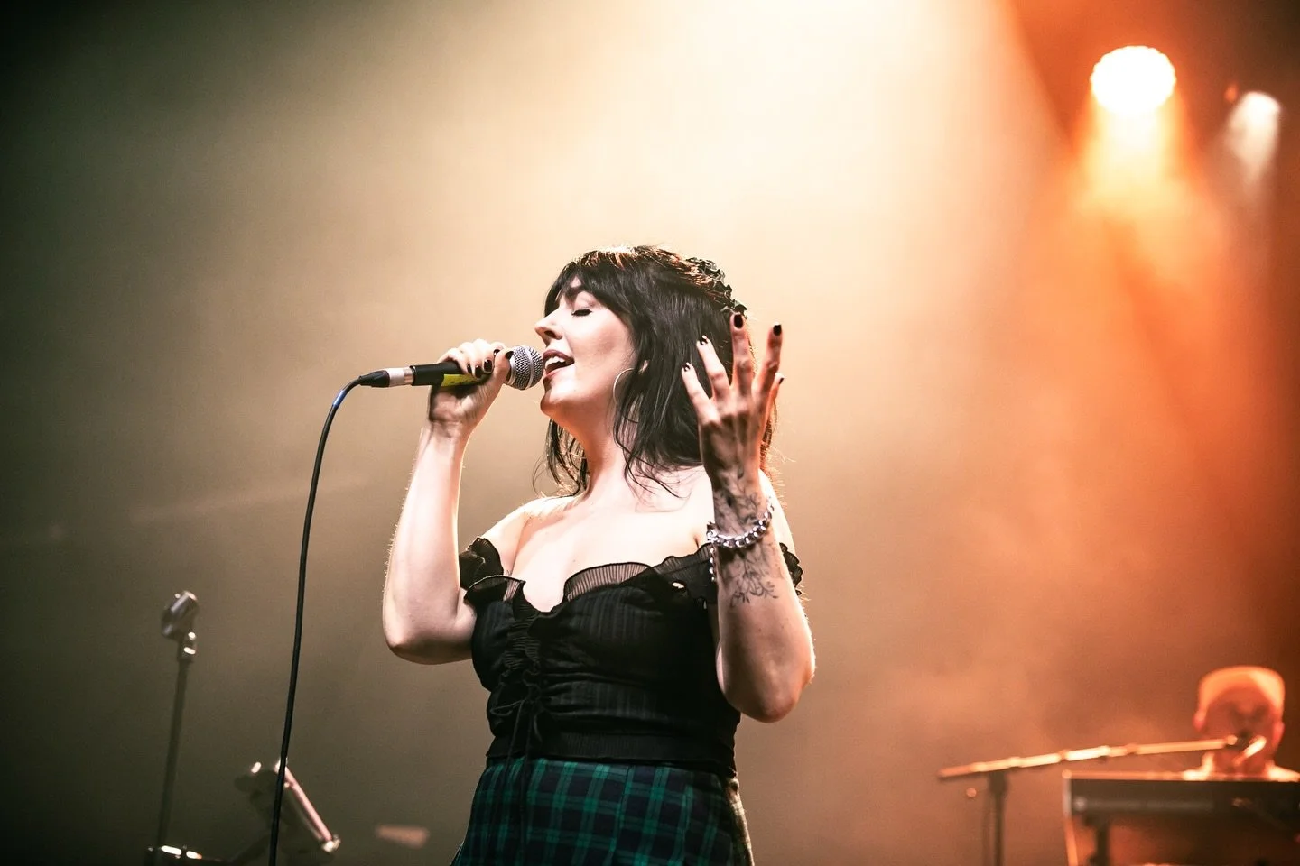 Jumped on @nubiyantwist incredible gig at @kokocamden last week 🥰❤️ 

Such an awesome night celebrating their new album &lsquo;Chasing Shadows&rsquo; ✨ 

📸 @gregorydewode 
✨@karimelbouri