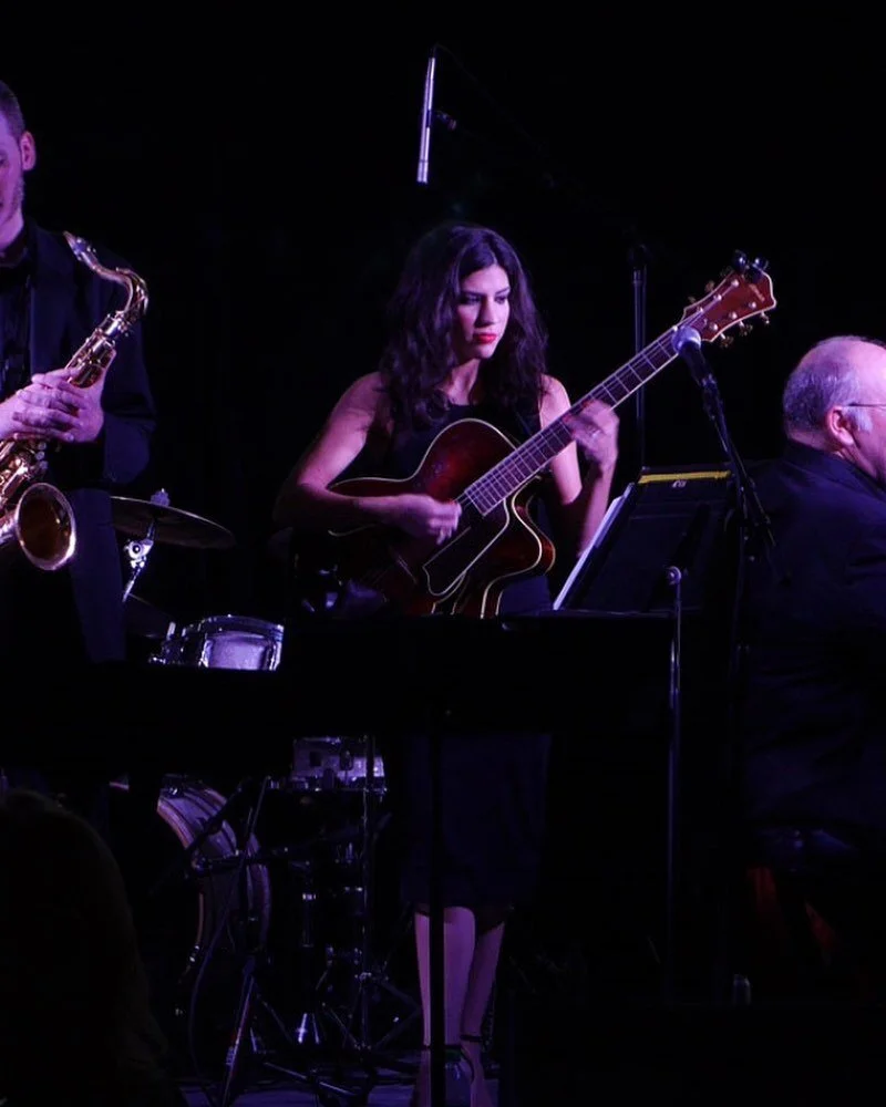 #FBF

What I wouldn&rsquo;t give to be performing right now, surrounded by talented friends and colleagues on stage, giving everything I have to bring joy to the audience. Damn.

In this picture, I was performing with @tmanfordhook &lsquo;s Louis Pri