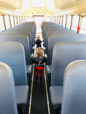 The wheels on the bus go round and round 🚌🎶