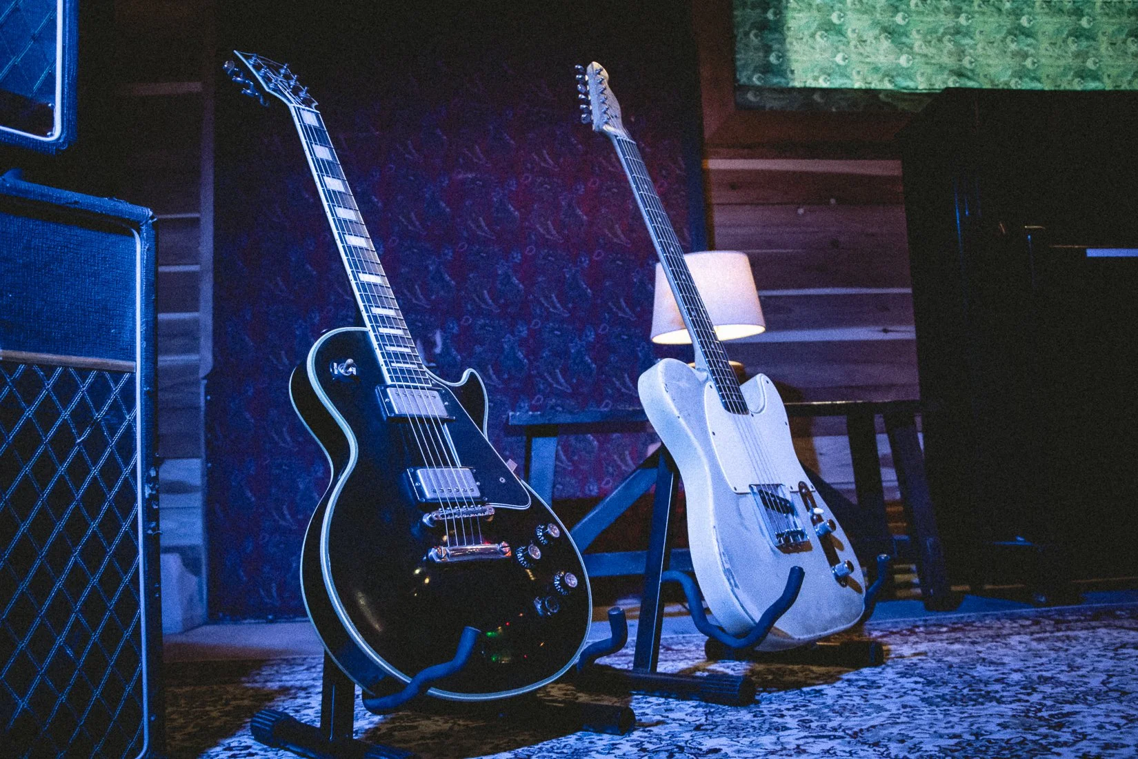  Una guitarra dentro de un estudio de Sonic Ranch en Tornillo, Texas, que se utiliza durante sesiones de grabación. 
