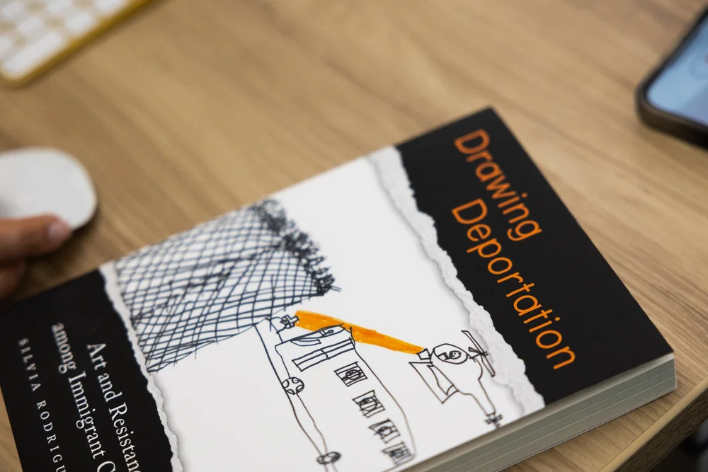 Deporting Drawing Dibujar la deportación — palabra.