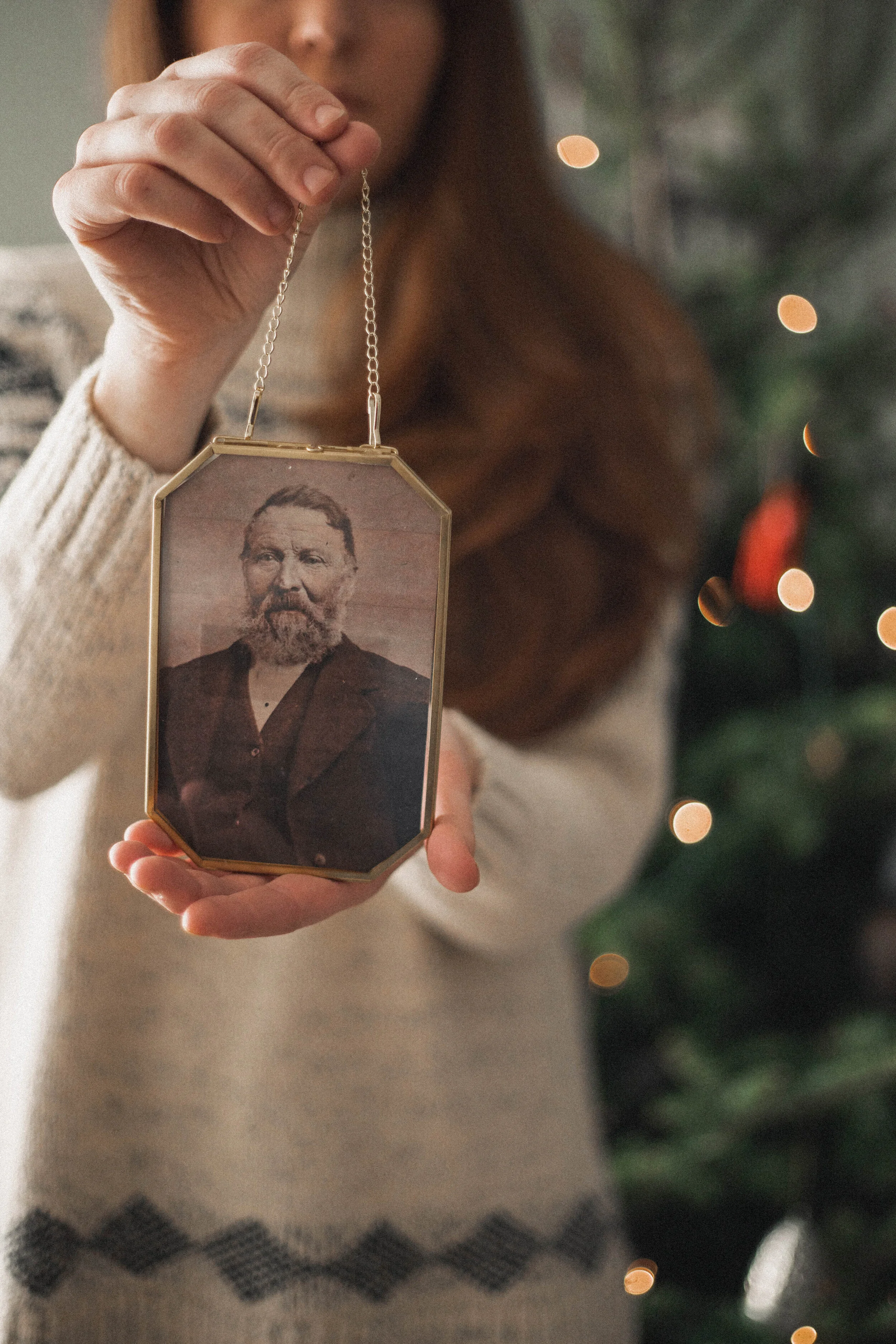 European Christmas Decorations, Decor, Holidays, Scandinavian, Norwegian, German, Scottish, British, English, Christmas Tree, Interior Design