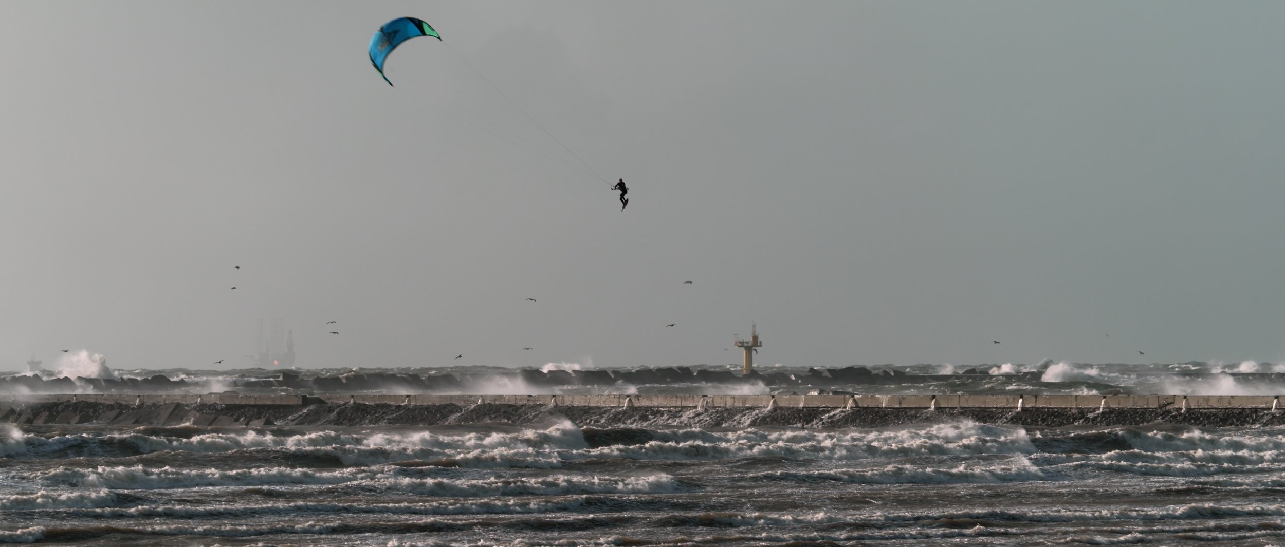 The Good, the Bad and the Ugly - Kiteboarding in Holland.00_14_11_05.Still056.jpg