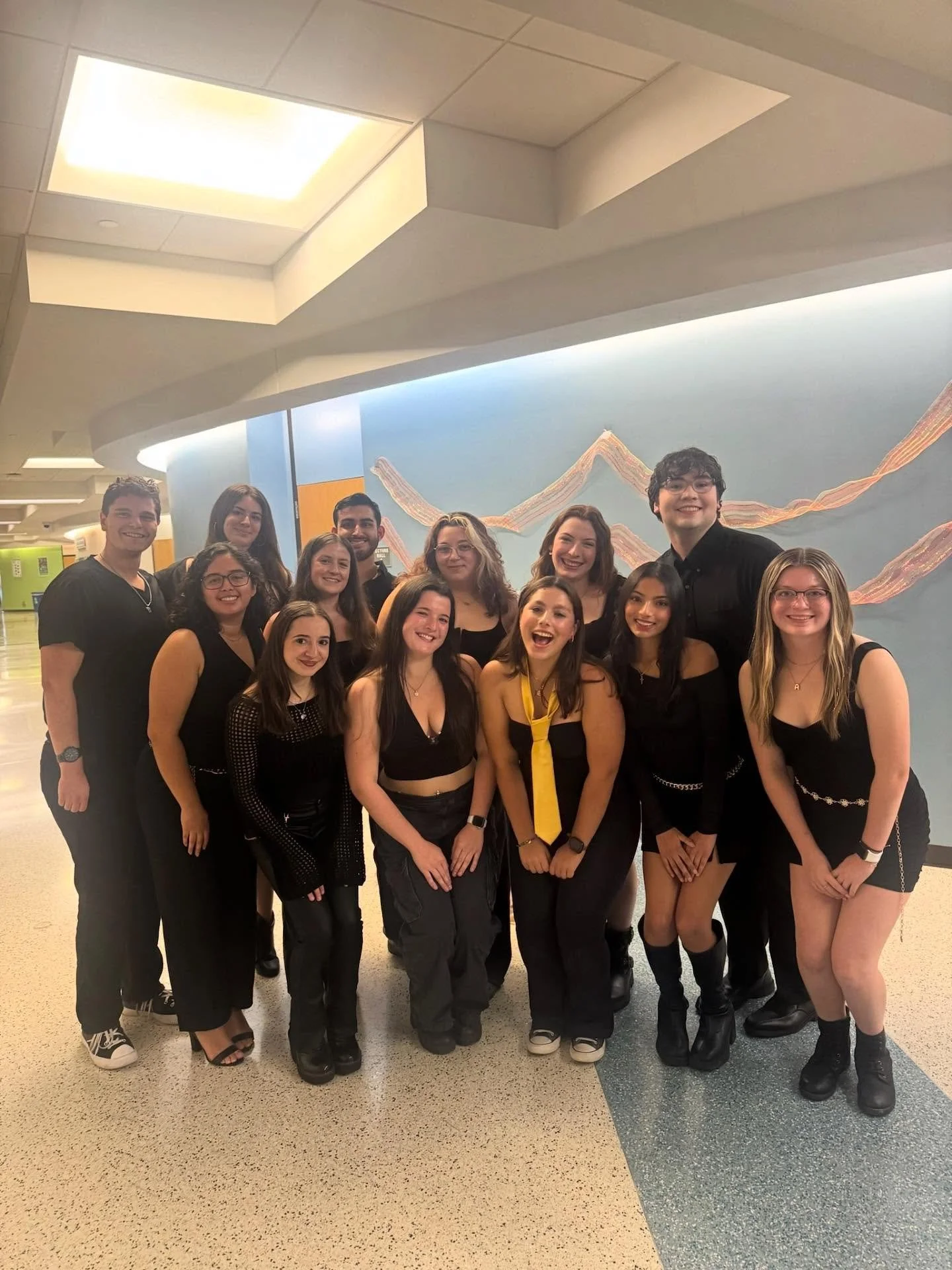 Mini throwback time! We want to look back on our performance at Autumn Voices with the Binghamton Vibes @binghamtonvibes, The Treblemakers @binghamtontreblemakers, and the UCONN group @uconnrollingtones, The RollingTones, to our newbies&rsquo; first 