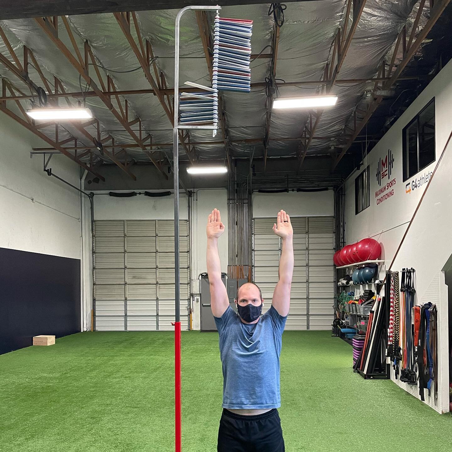 Want a better vert? Me too! I&rsquo;ve hit a new PR today. 9 feet 7 1/2 inch. I started at 9&rsquo;3&rdquo;. Pretty good gains in a little over a month. What I&rsquo;ve learned shouldn&rsquo;t be news but not everyone does it. Joint angles matter. If