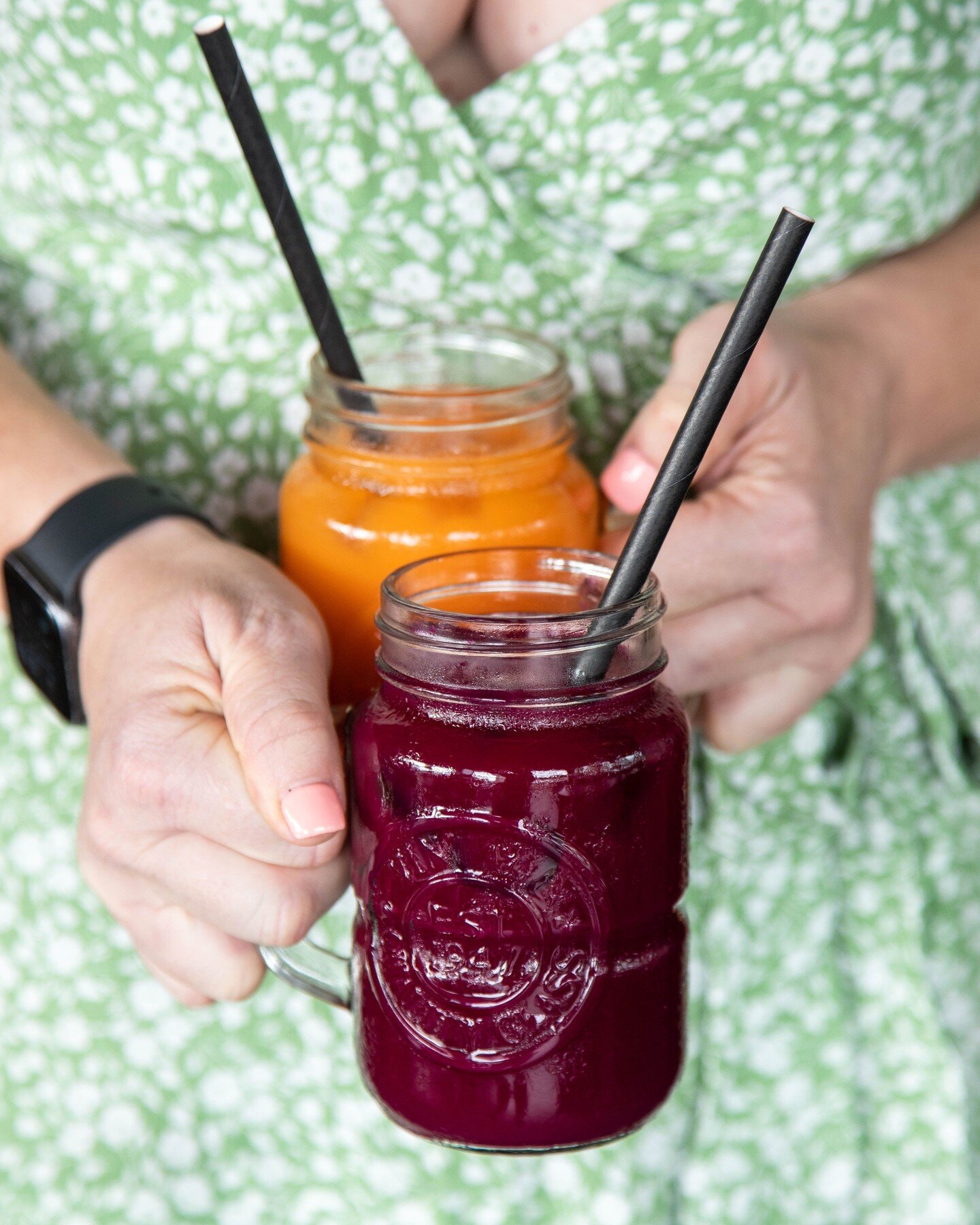 Let's kick off the week on a healthy note with a refreshing twist. Did you know that a glass of freshly squeezed juice is not just a drink, but a burst of natural energy? 🌞🥤

Start your morning right by treating yourself to our vibrant and revitali