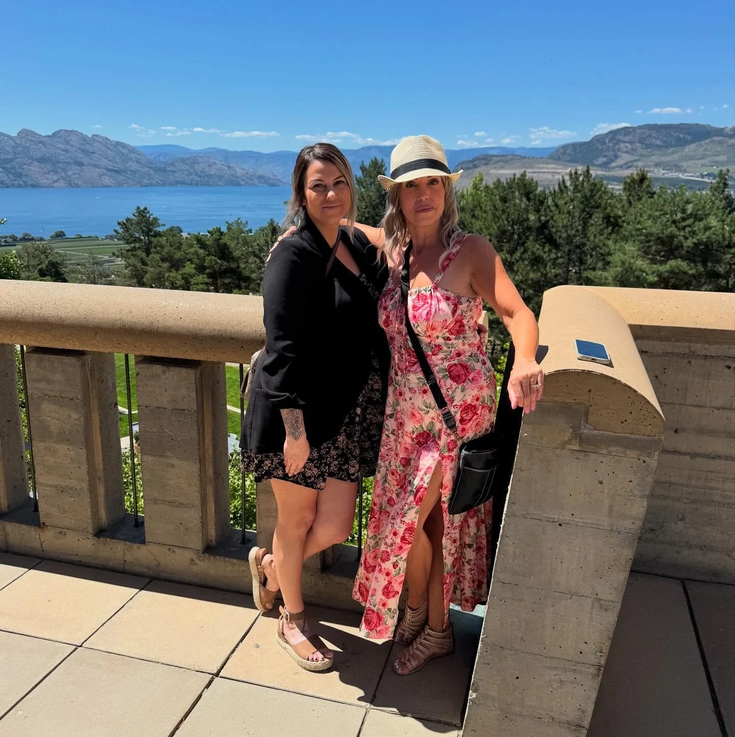 I enjoyed two tours this summer with this lovely mother and daughter duo. Here they are, soaking in the sun at @missionhillwinery .