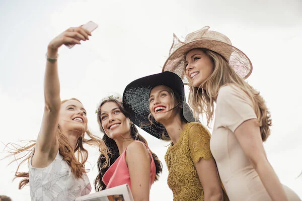 Melbourne-Cup-Day-Women.jpg