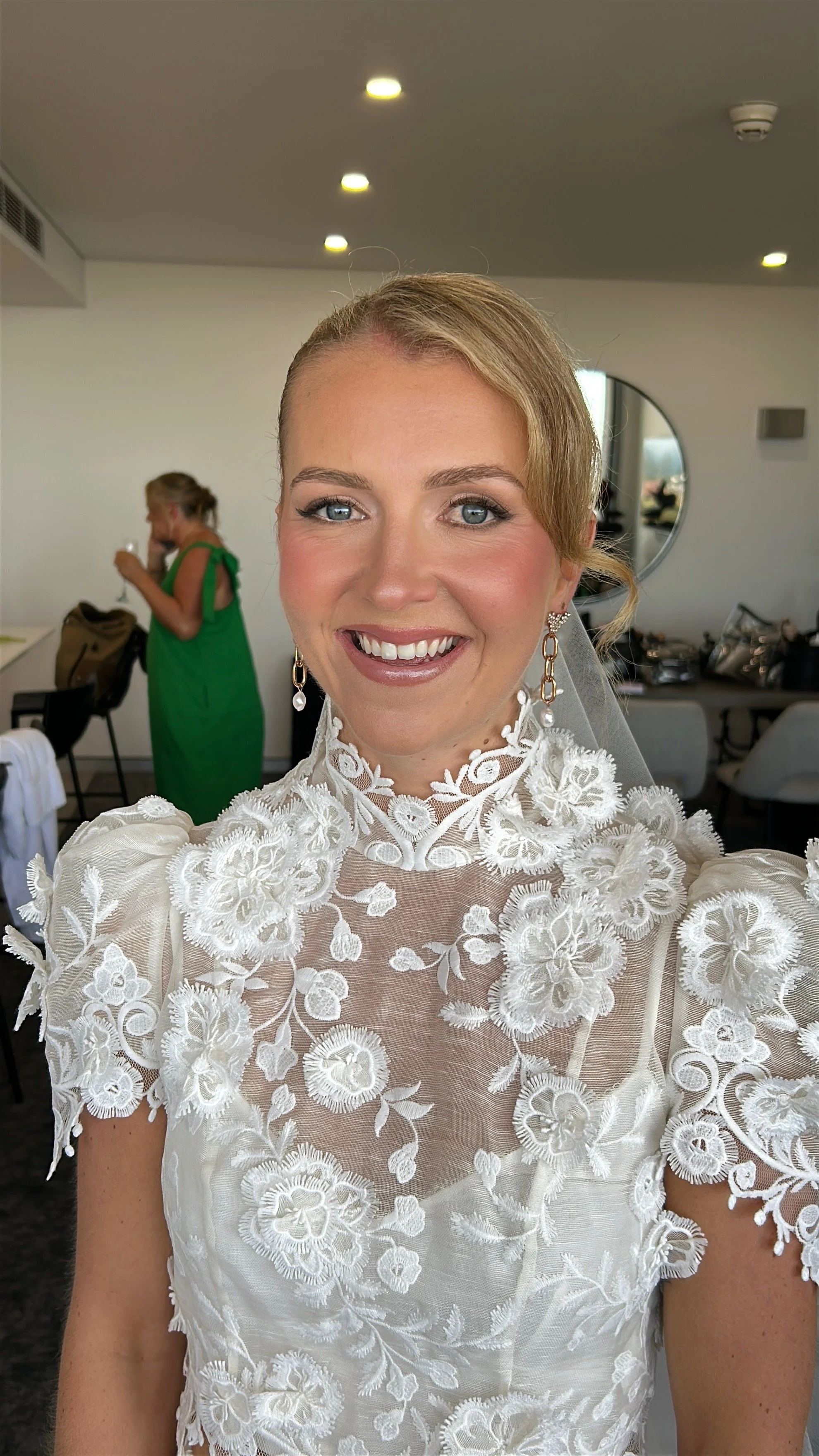 makeup-artist-wollongong-sydney-south-coast-highlands-wedding-bridal-formal-event-amy-cooper-14.jpeg
