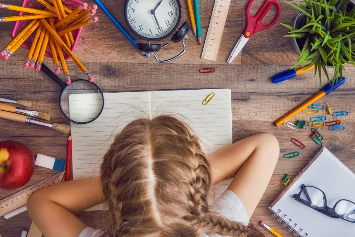 5 Ways to Make the Back to School Transition Easy for Mums and Dads