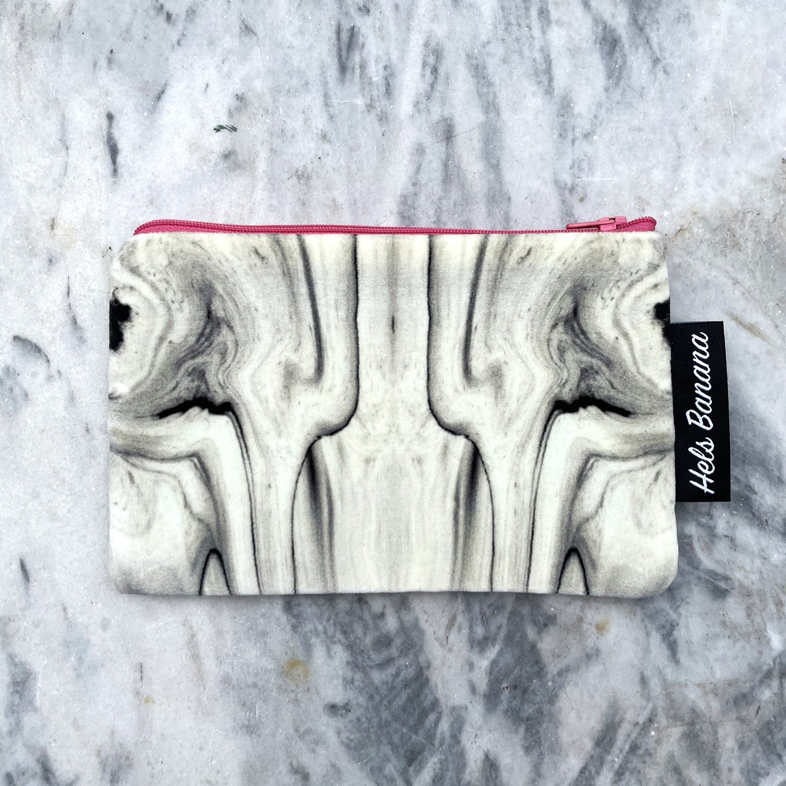Marble pouch
