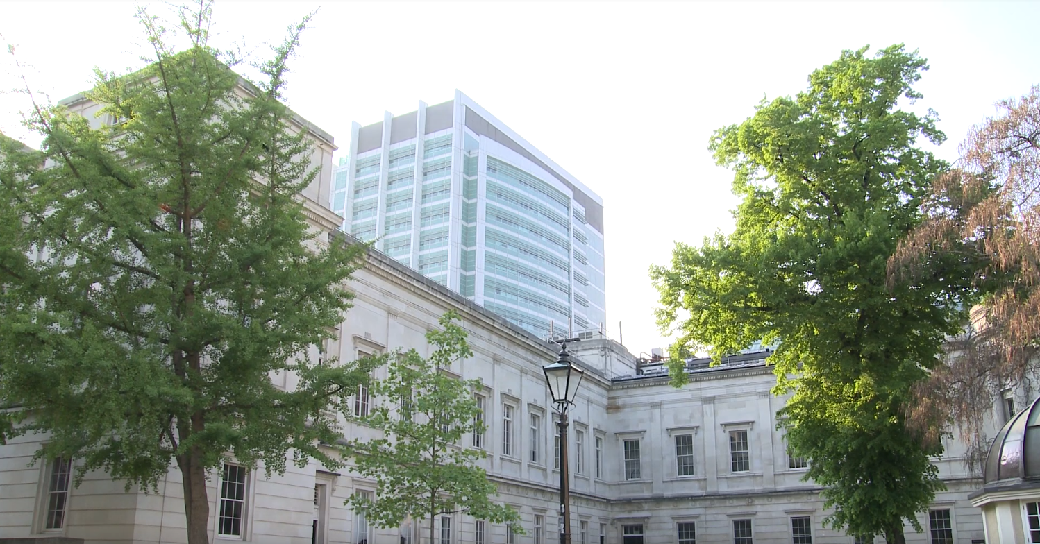 UCLH exterior 2.PNG