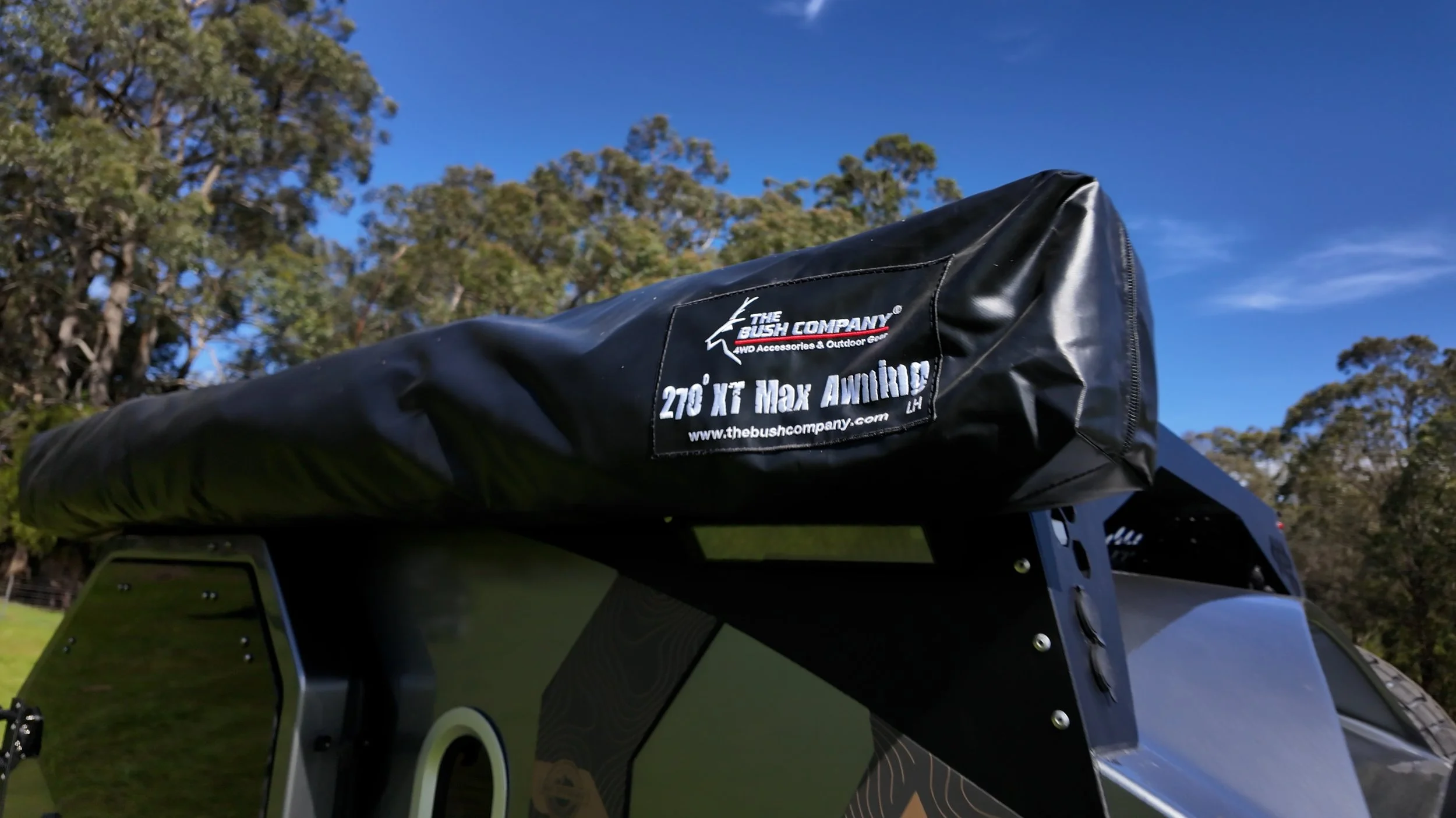270 XT Max Awning