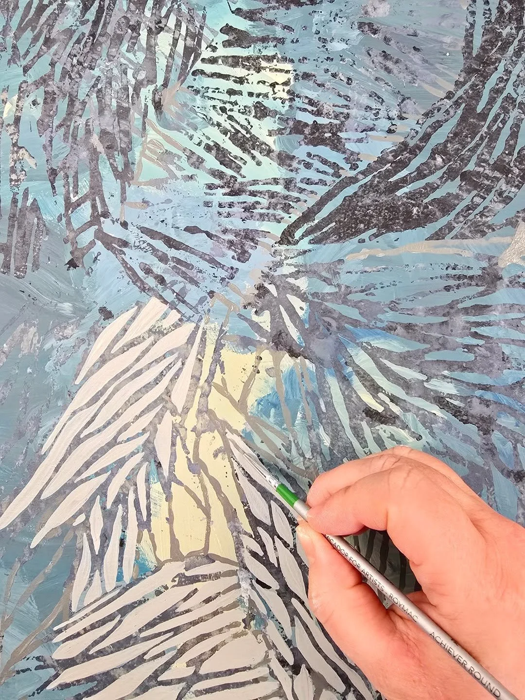 Painting in areas around printed textured lines 🖌

#artprocess #paintingprogress