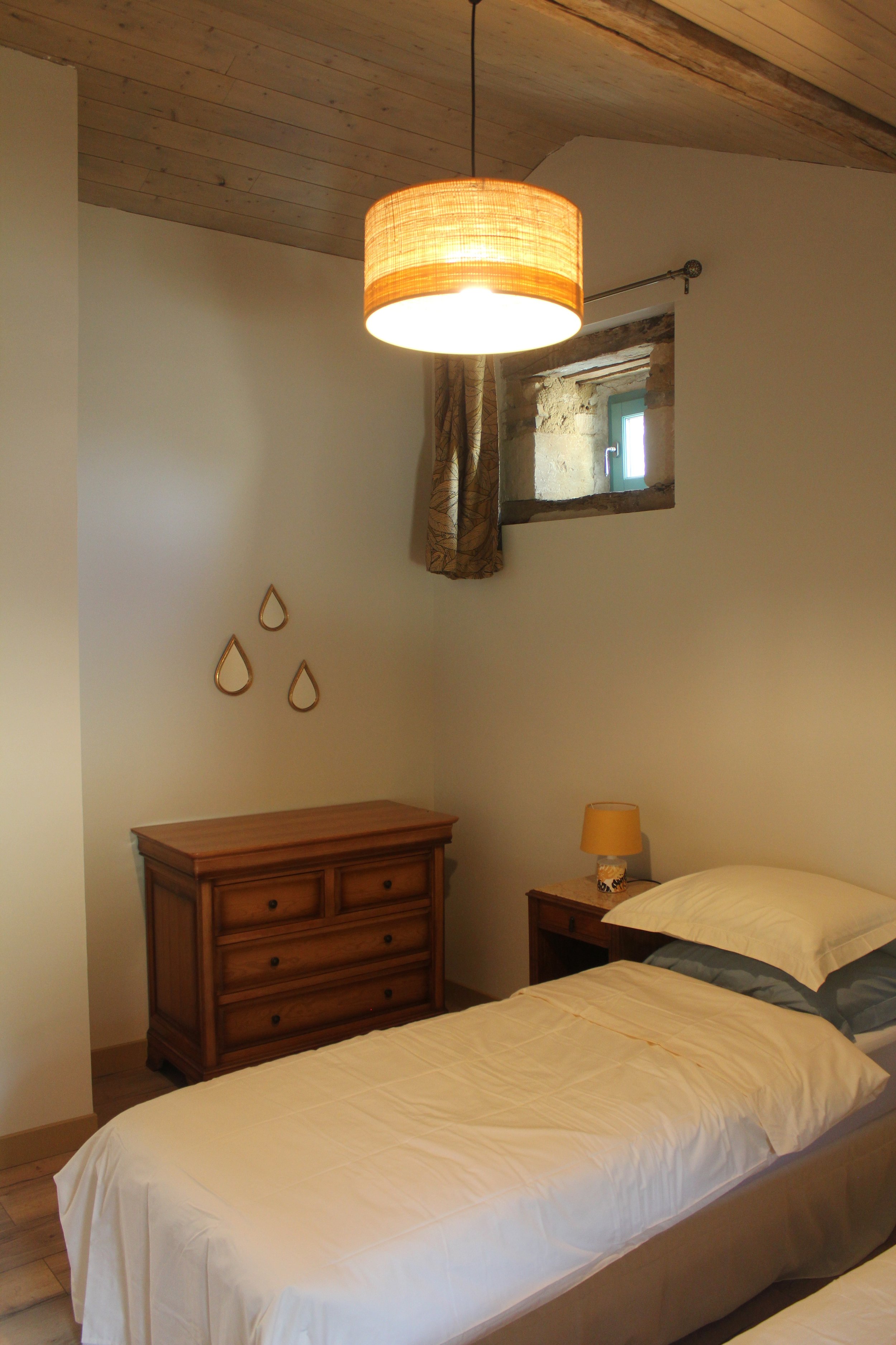 Twin Bedroom 1.jpeg