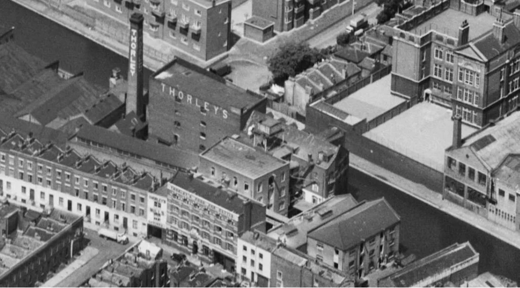1952 EAW044121 ENGLAND (1952) 3.JPG