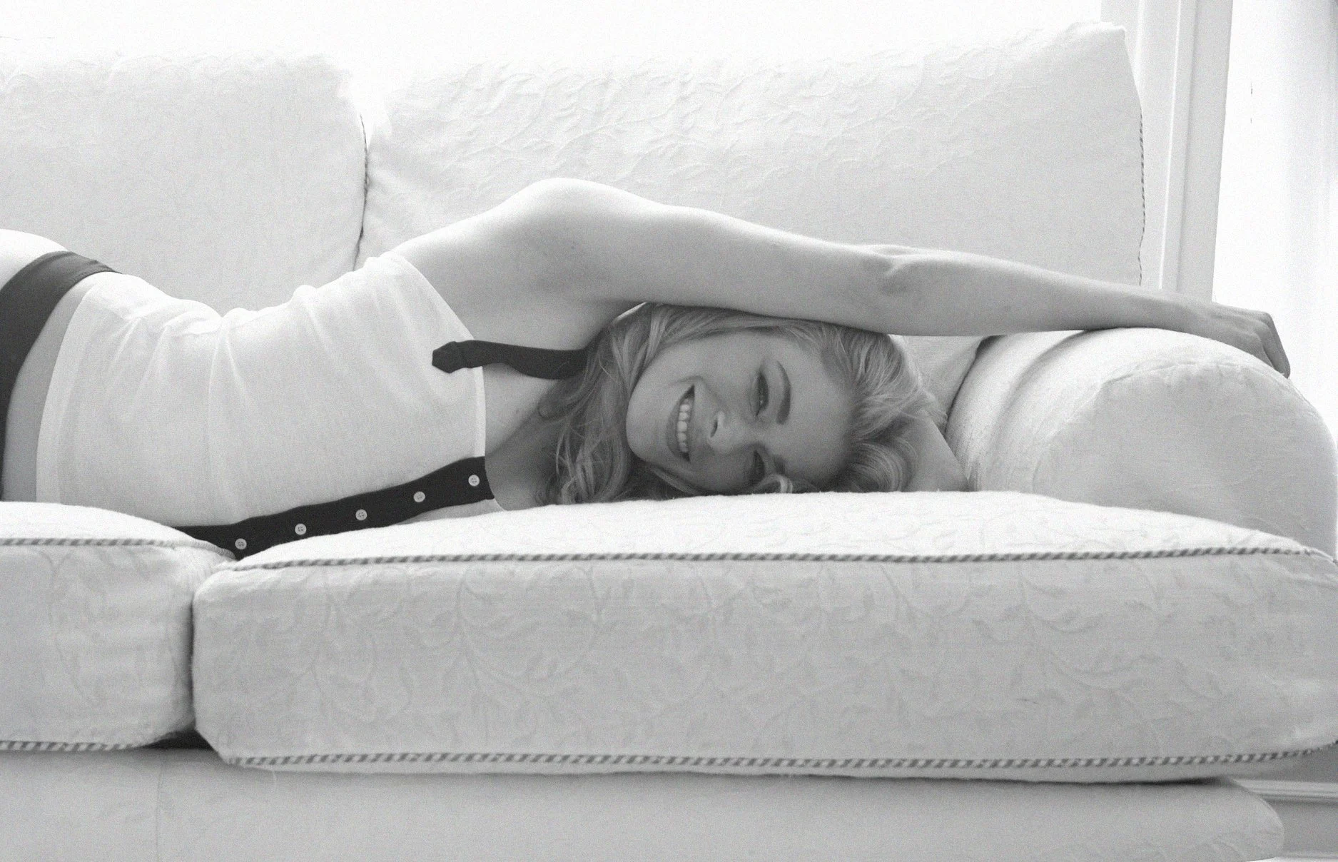 Intimate photograph of Leann Rimes by Ondrea Barbe.jpg