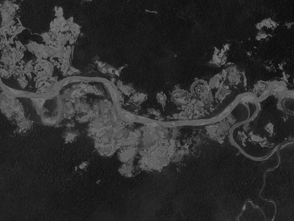 Illegal_Mining,_Peru,_2017-01-20_by_Planet_Labs_bw.jpg