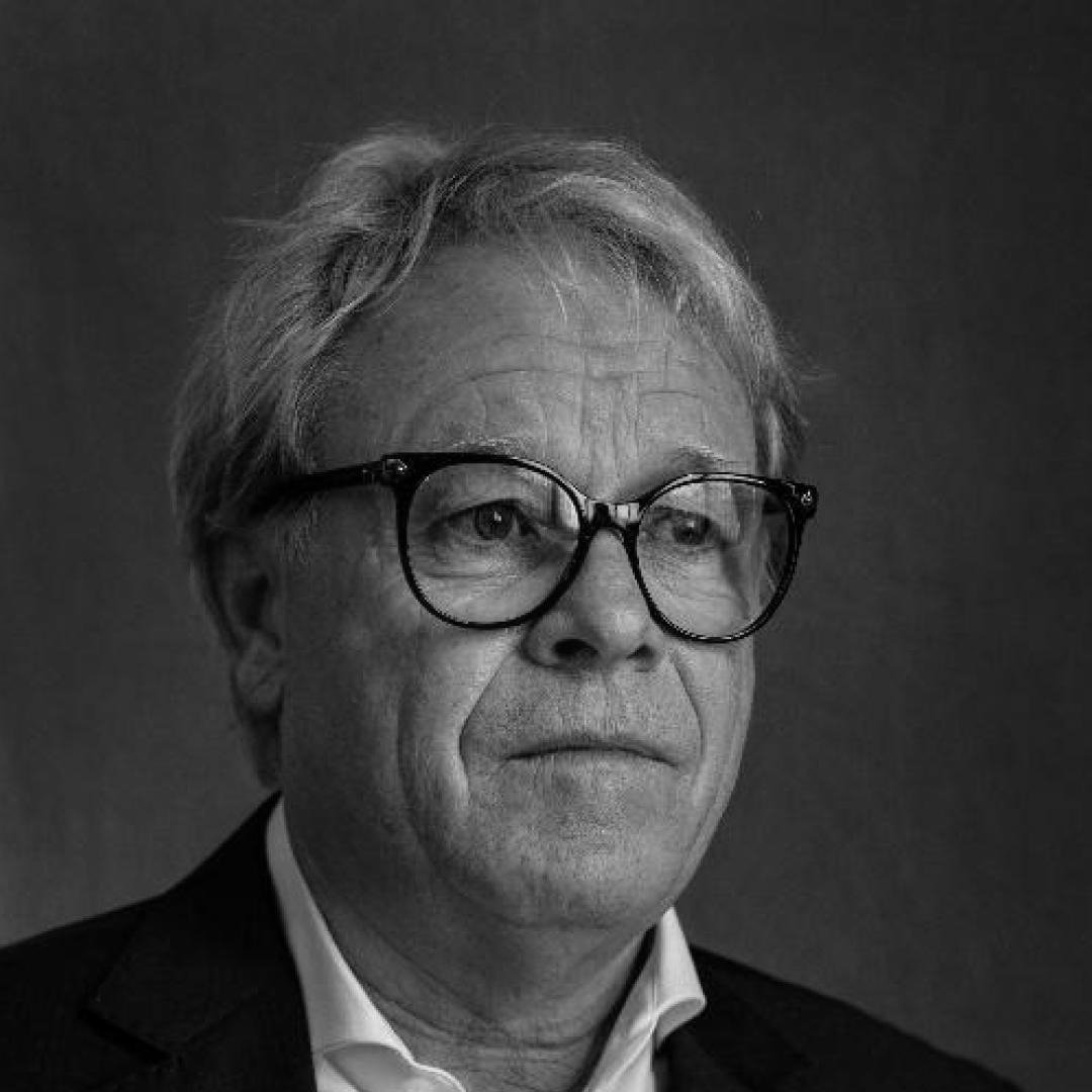 Thomas Hentschel-modified.jpg