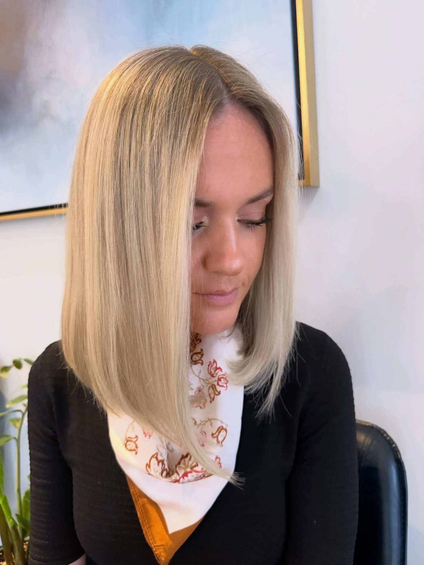 ✨ Blonde + bob = the ultimate chic combination 💋 

Hair by 𝘼𝙨𝙝𝙡𝙚𝙮 𝘼